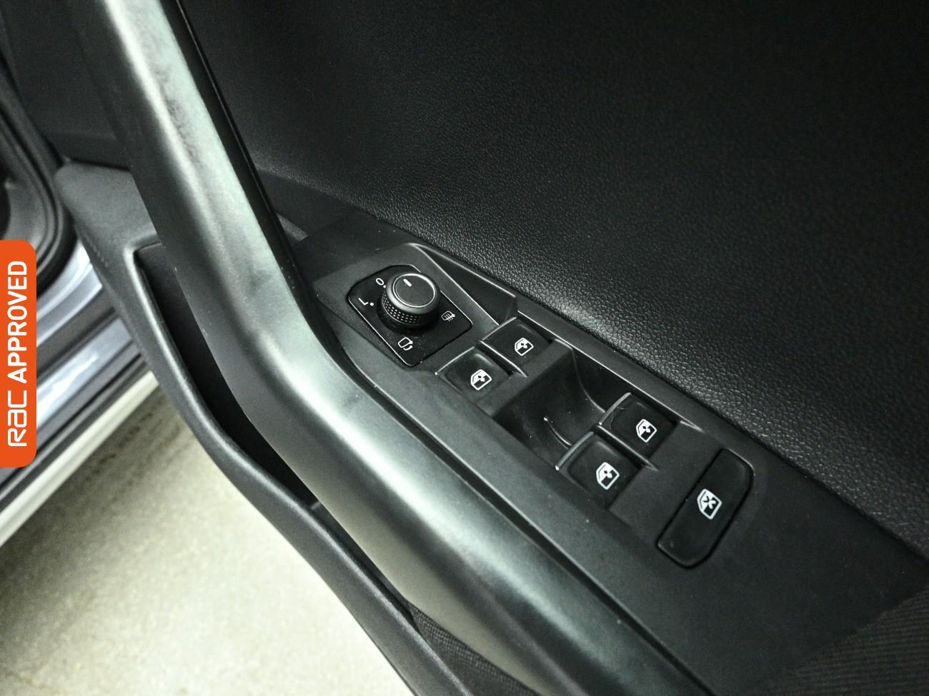 Volkswagen Taigo view 23