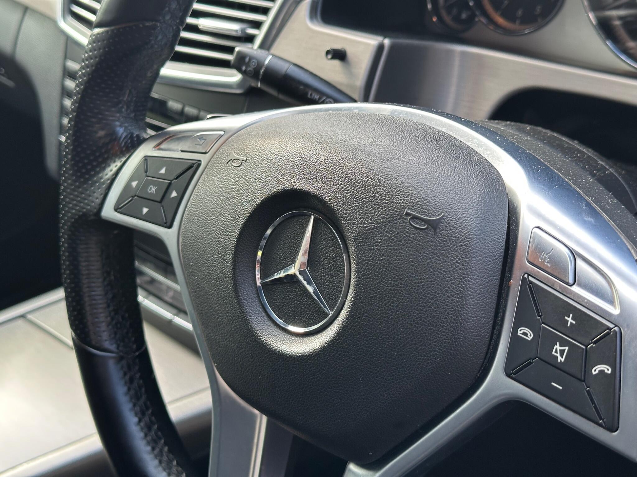 Mercedes-Benz E-Class view 21