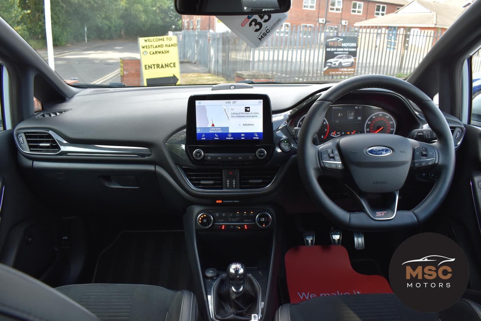 Ford Fiesta view 42