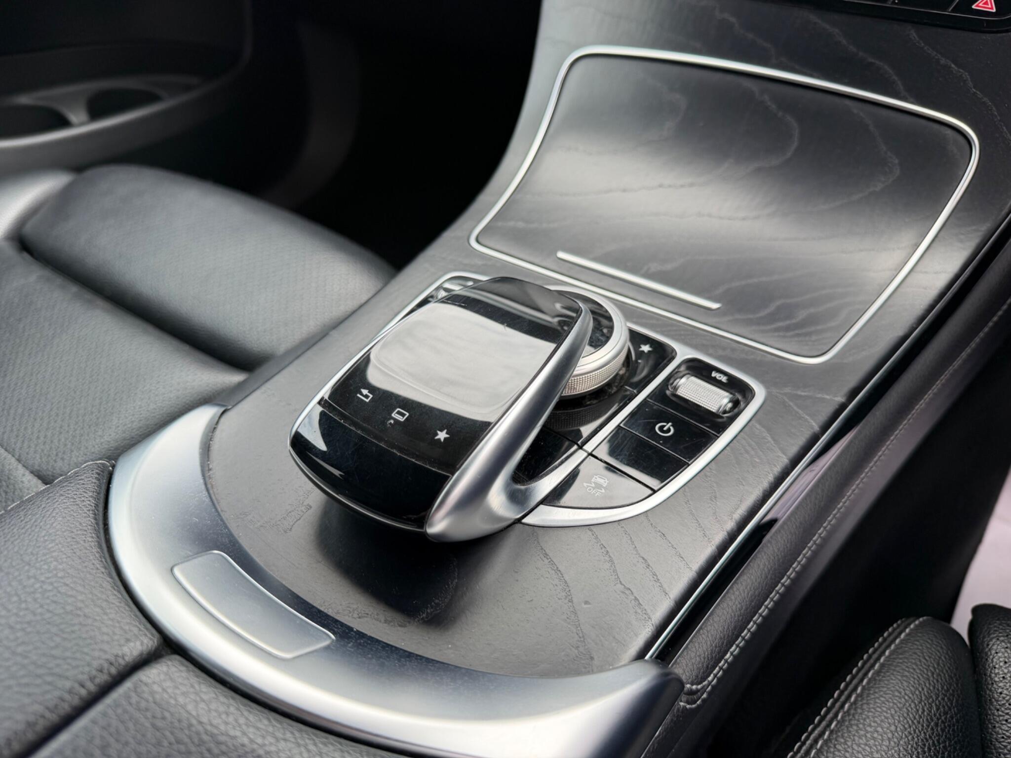 Mercedes-Benz GLC view 59