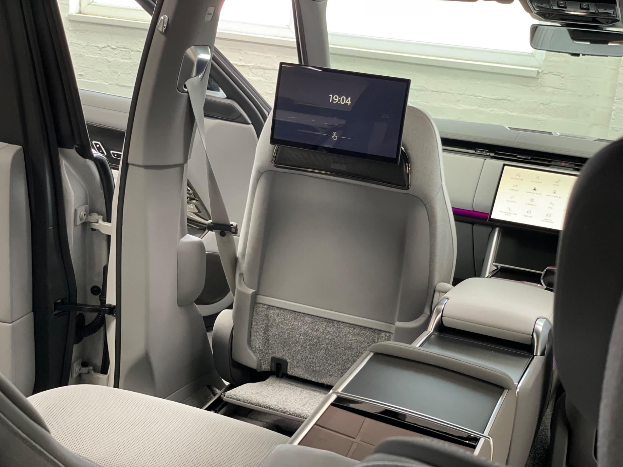 Land Rover Range Rover view 31