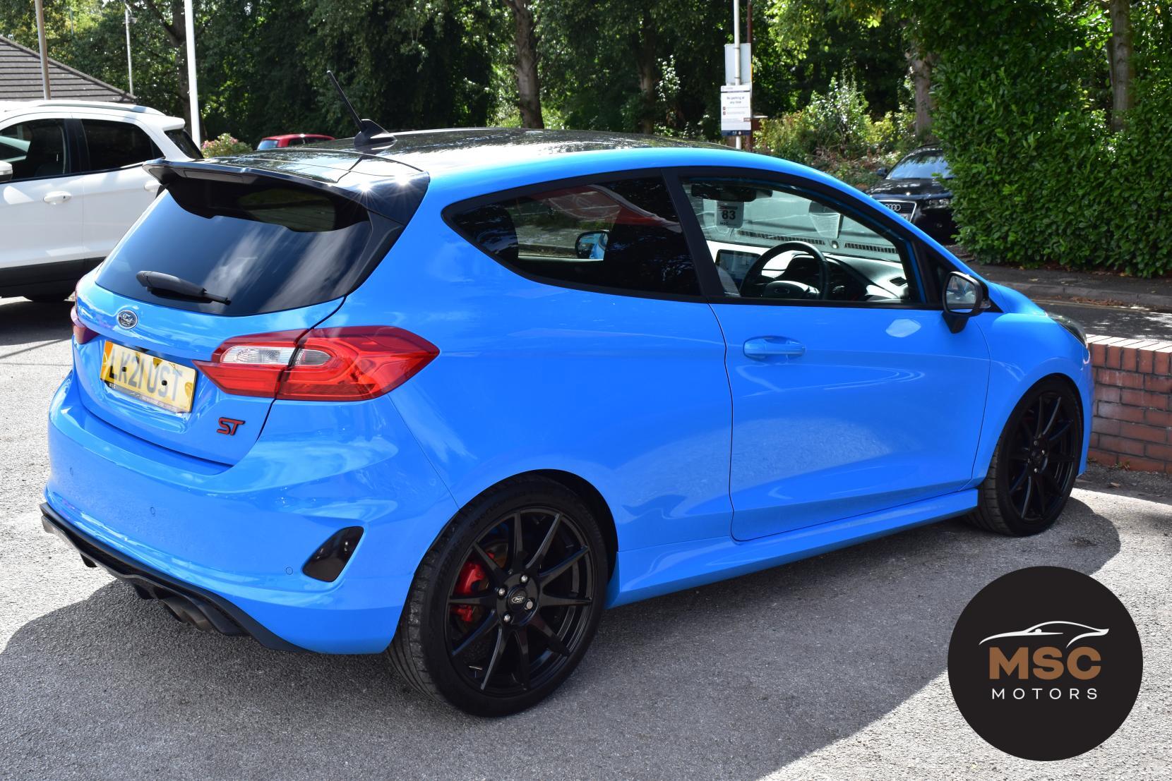 Ford Fiesta view 17