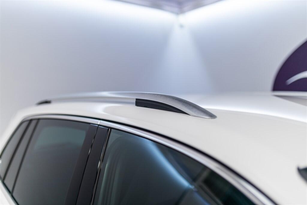 Volkswagen Tiguan view 15