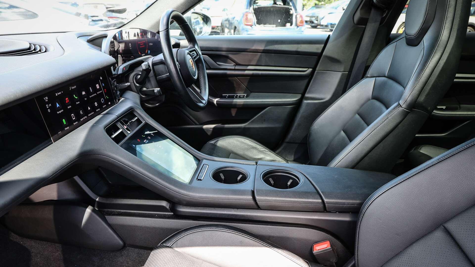 Porsche Taycan view 13