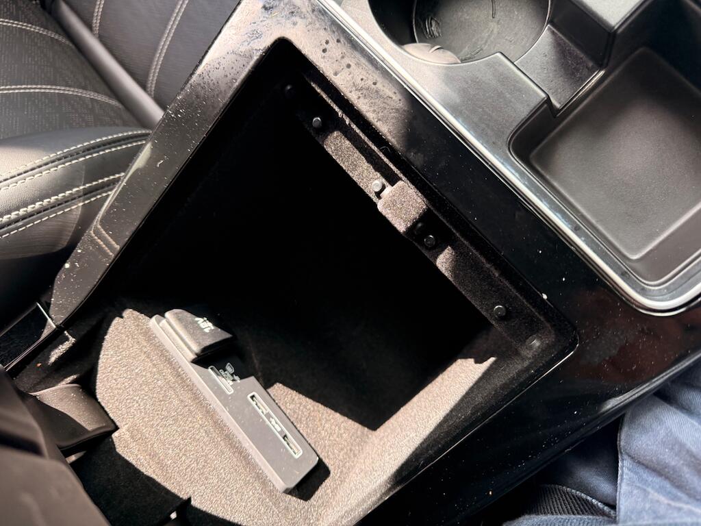Land Rover Range Rover Velar view 62