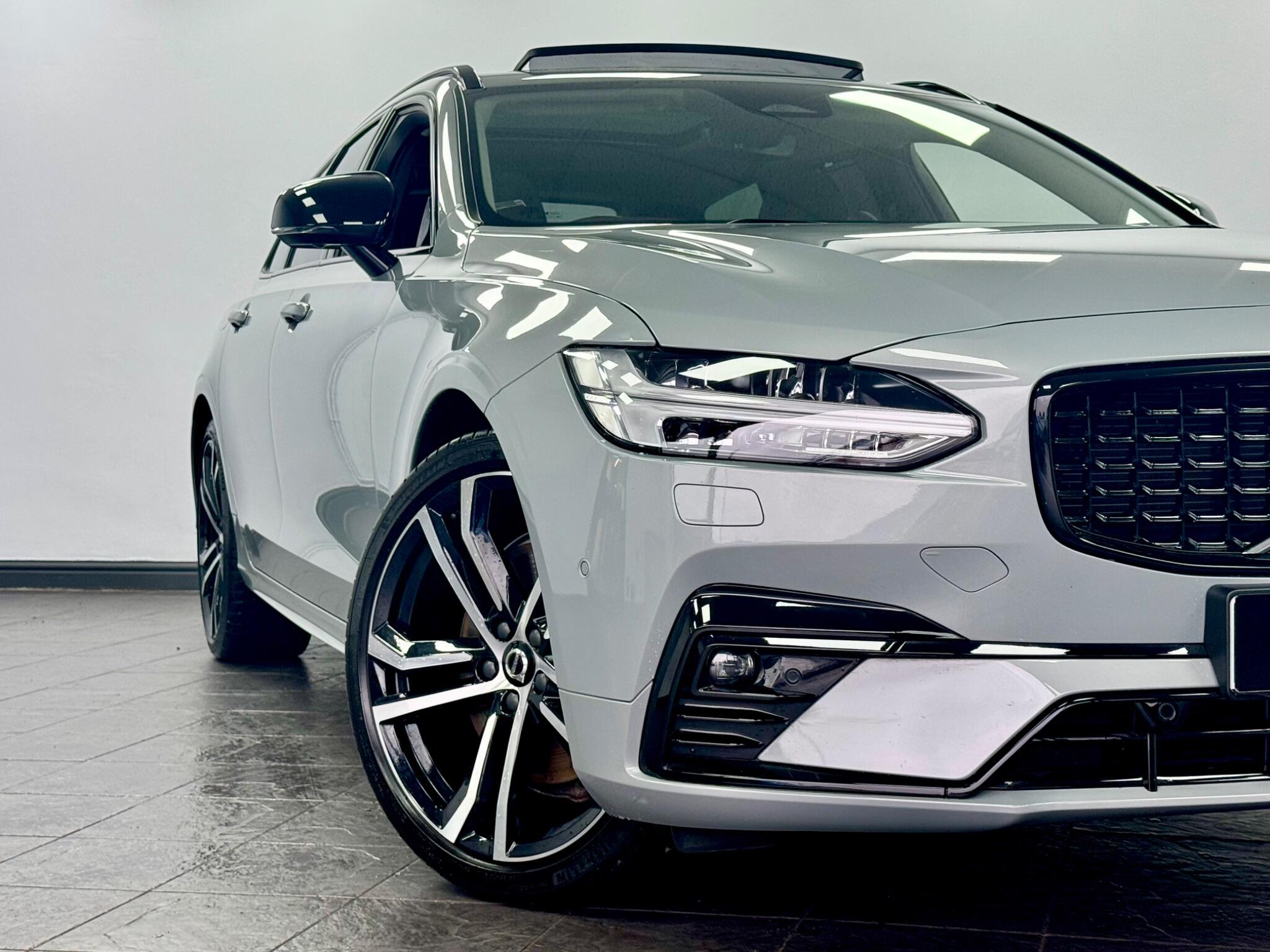 Volvo V90 view 25