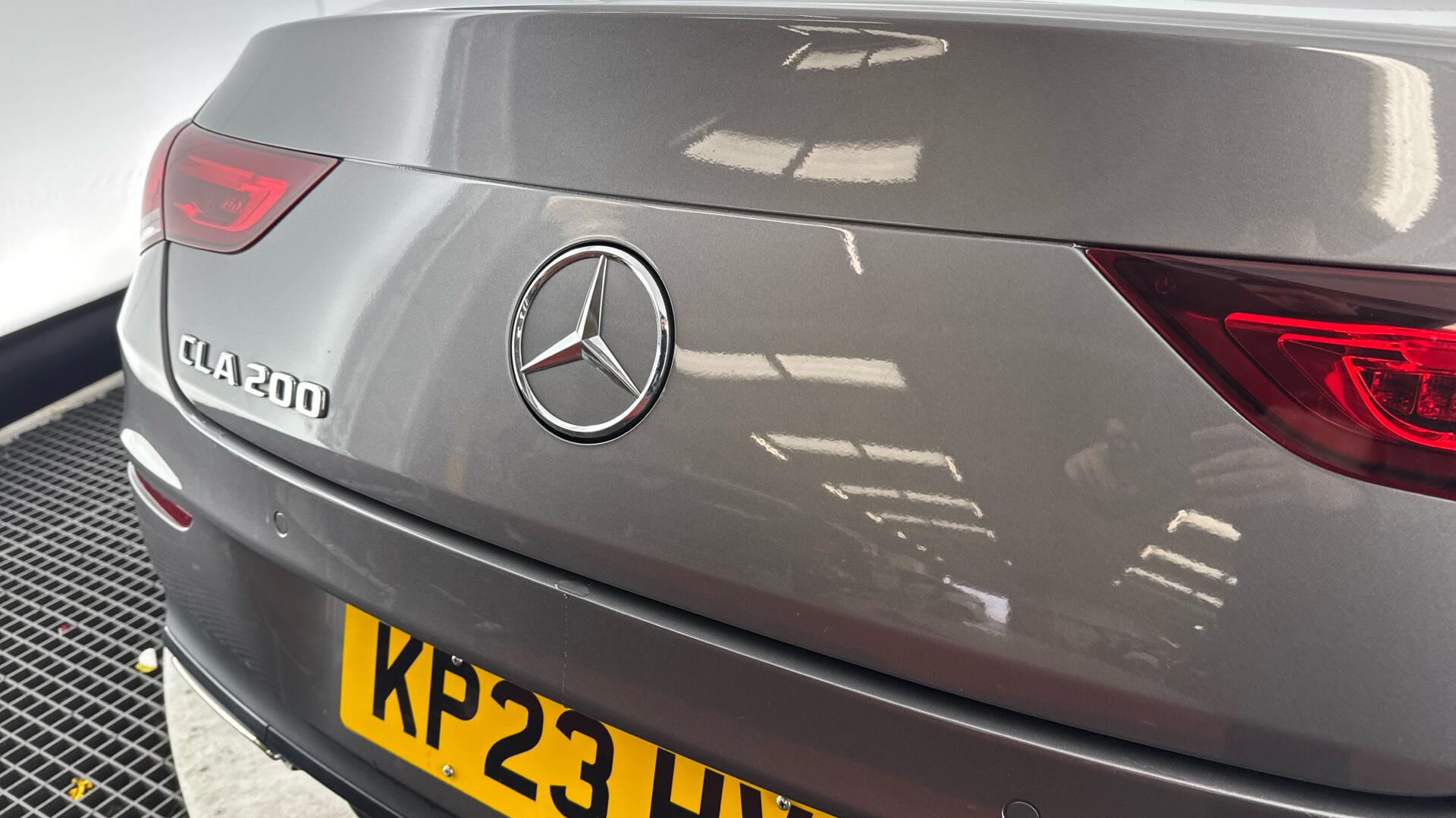 Mercedes-Benz Cla view 19