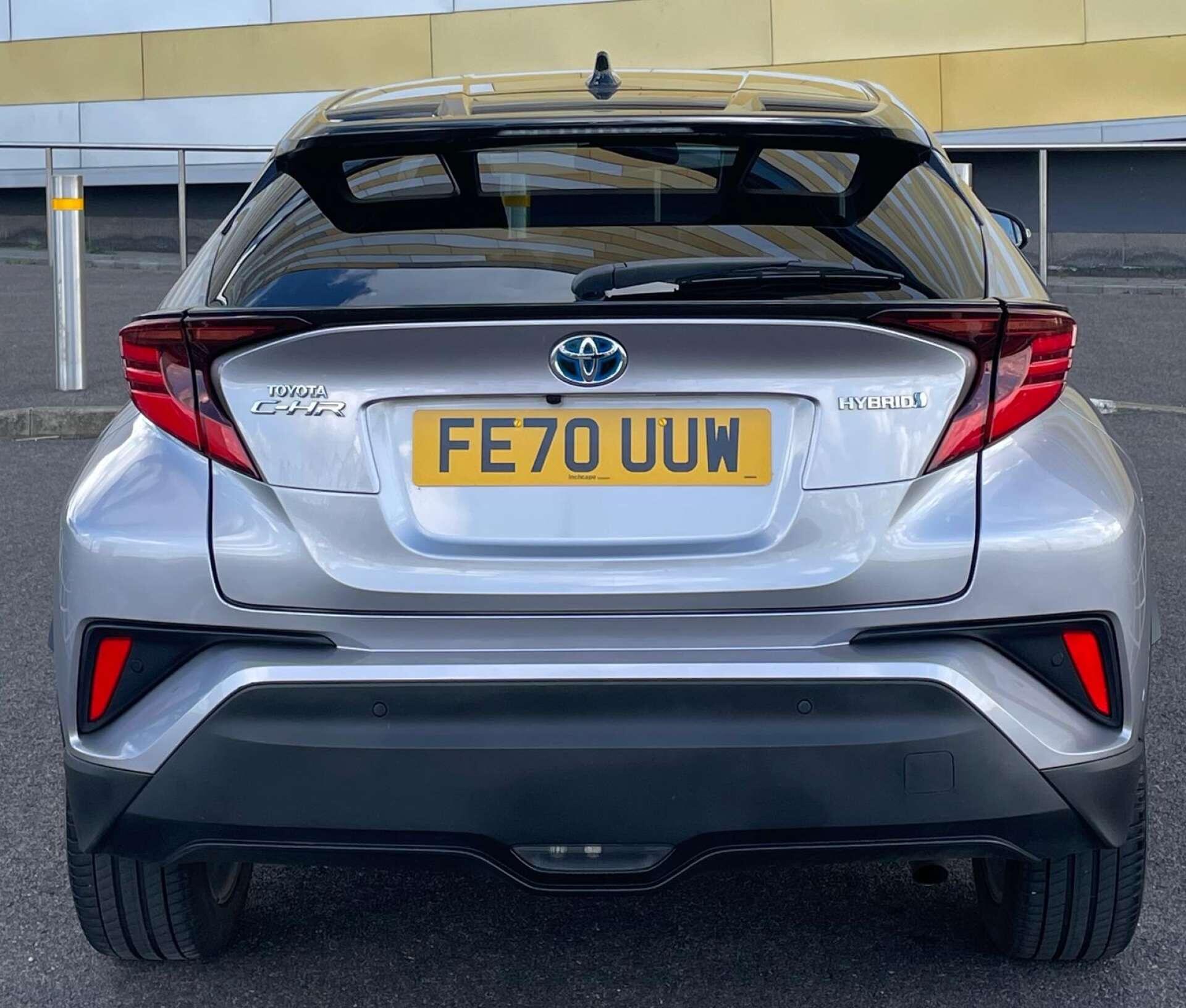 Toyota C-HR view 43
