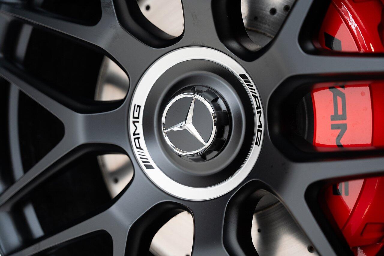 Mercedes-Benz G-Class view 30