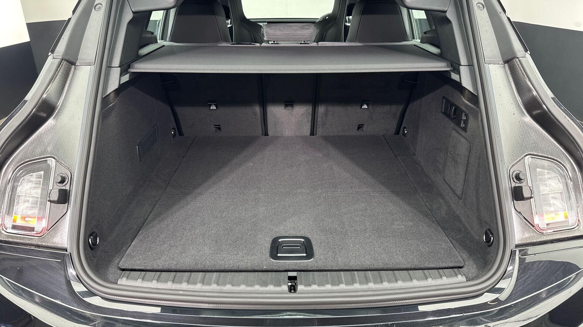 BMW iX view 13