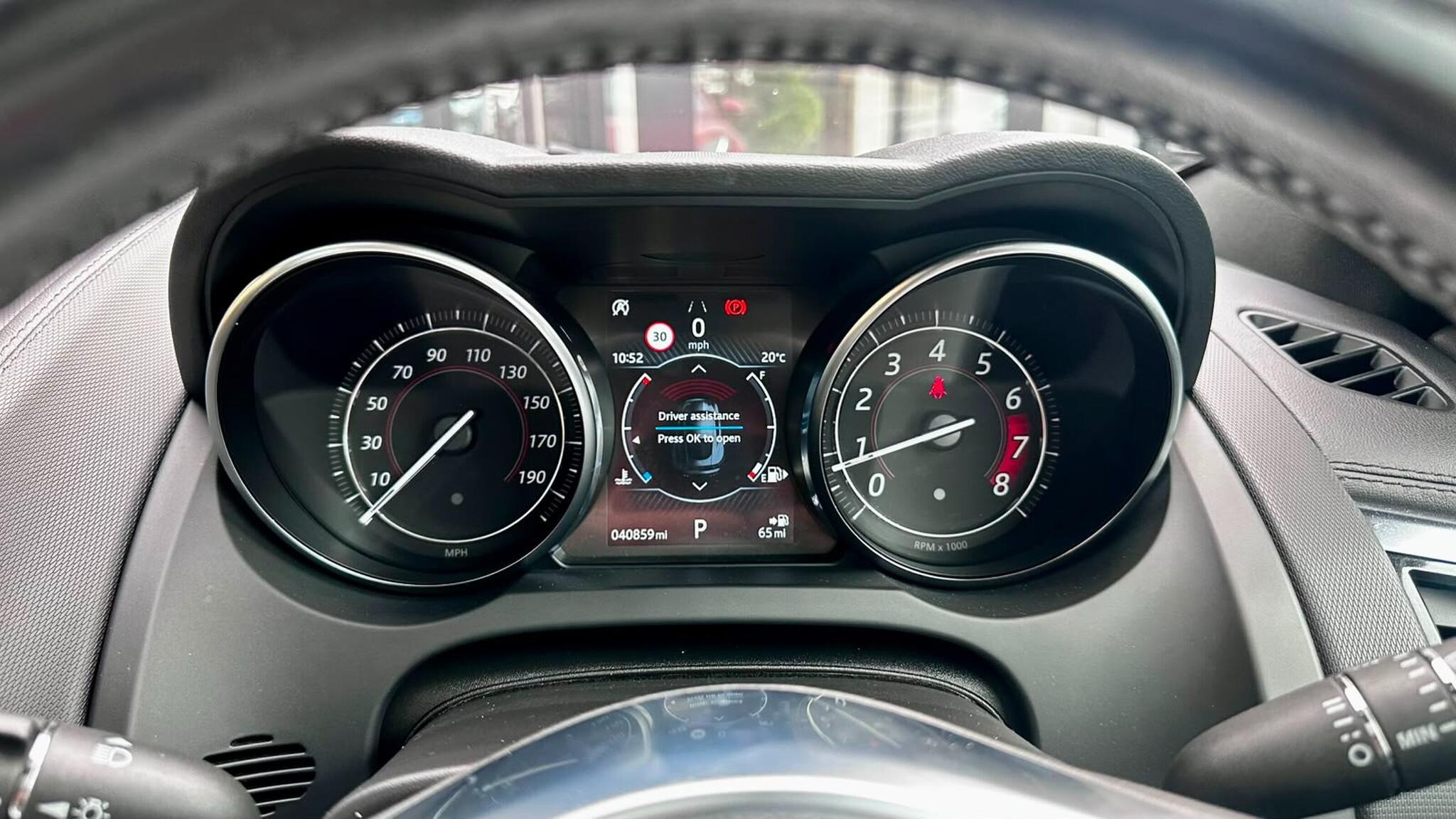 Jaguar F-Type view 37
