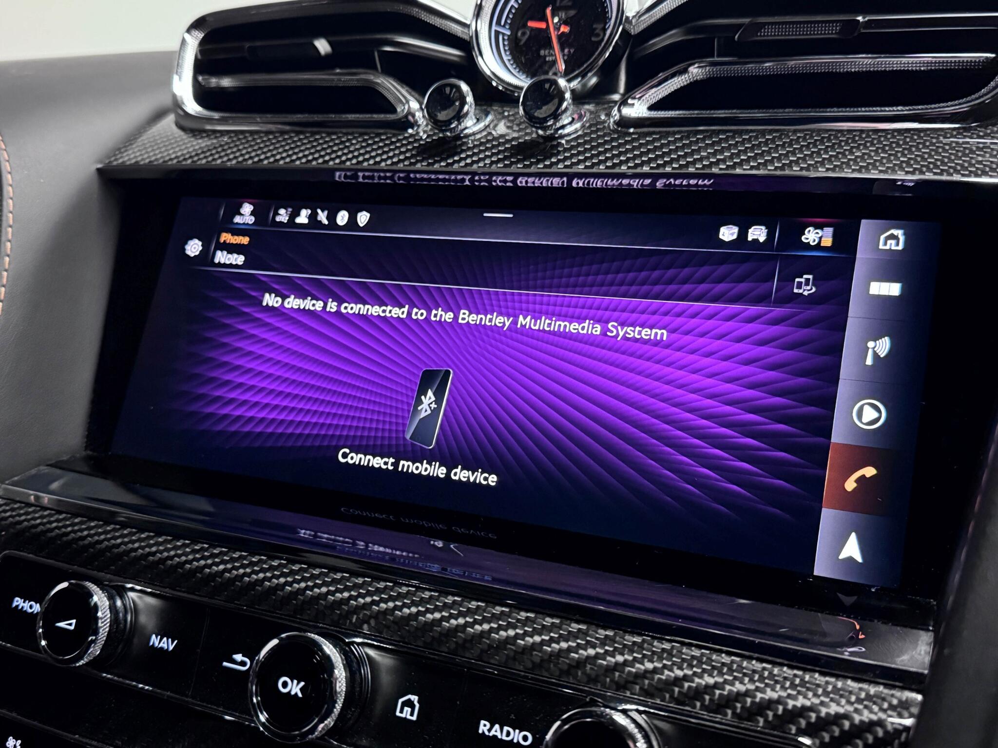 Bentley Bentayga view 70