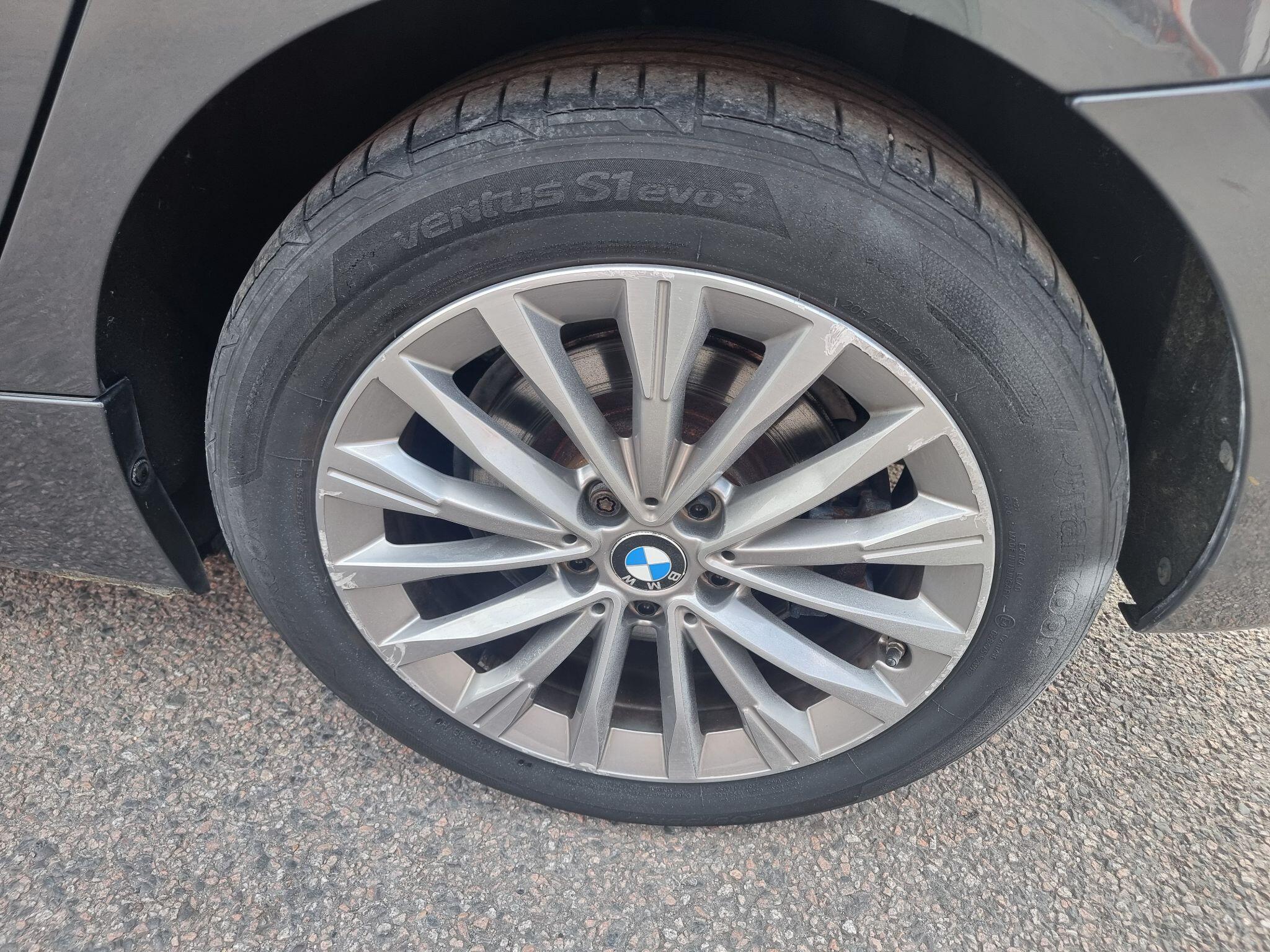 BMW 2 Series view 11