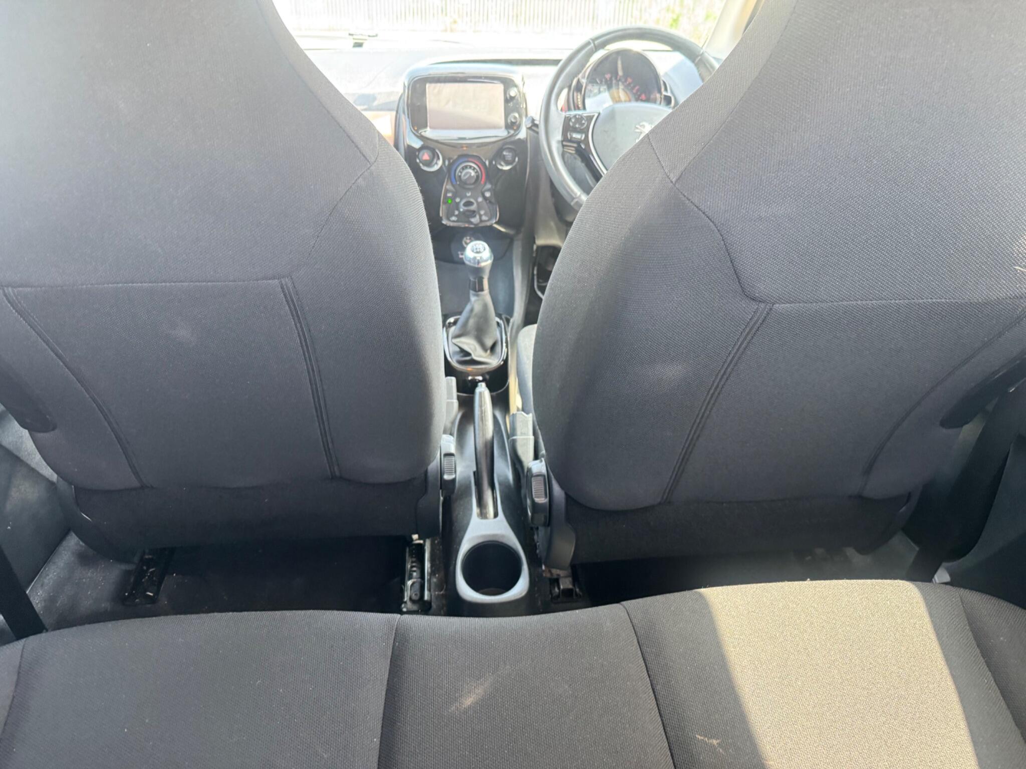 Peugeot 108 view 23