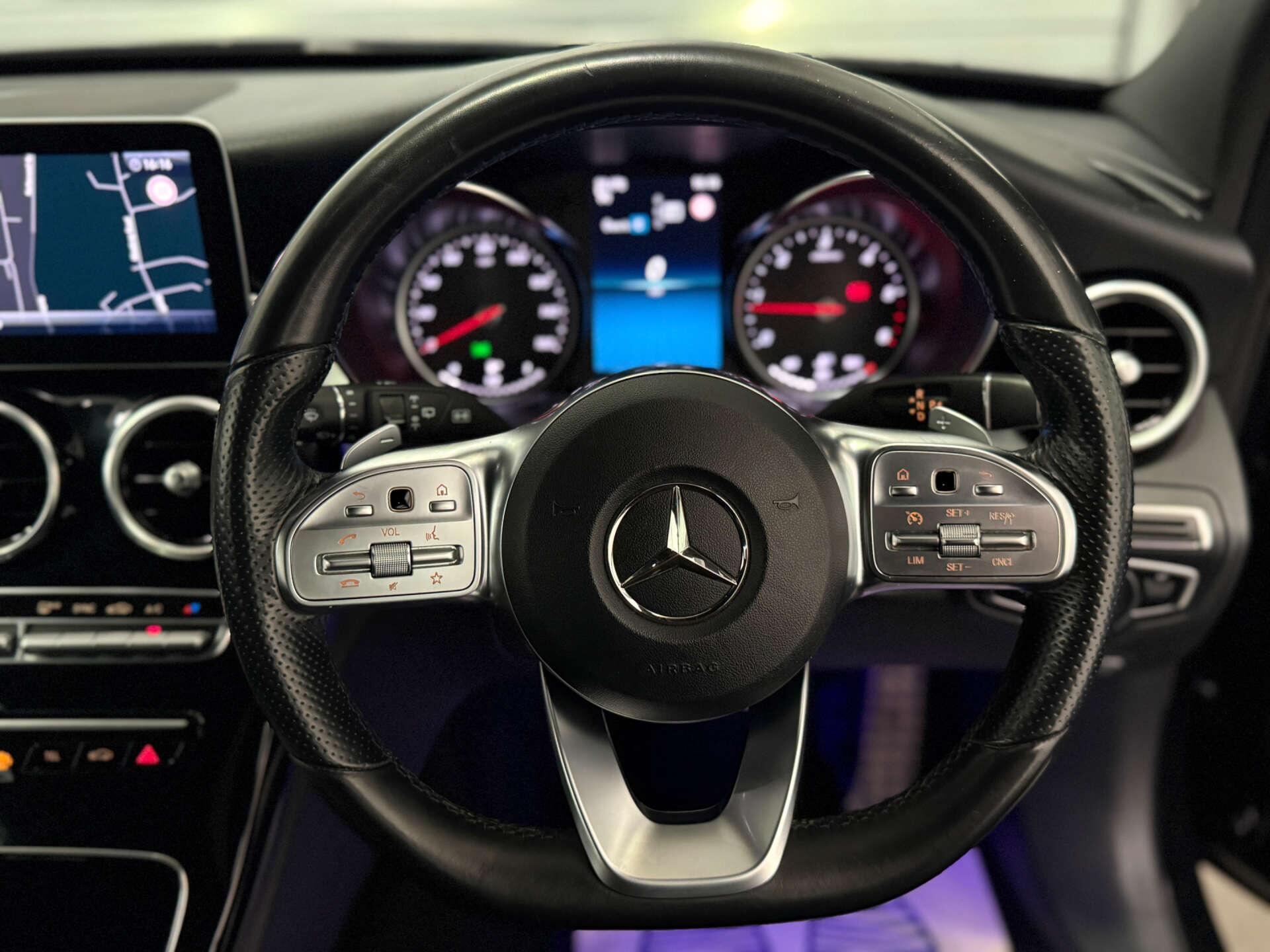 Mercedes-Benz C-Class view 13