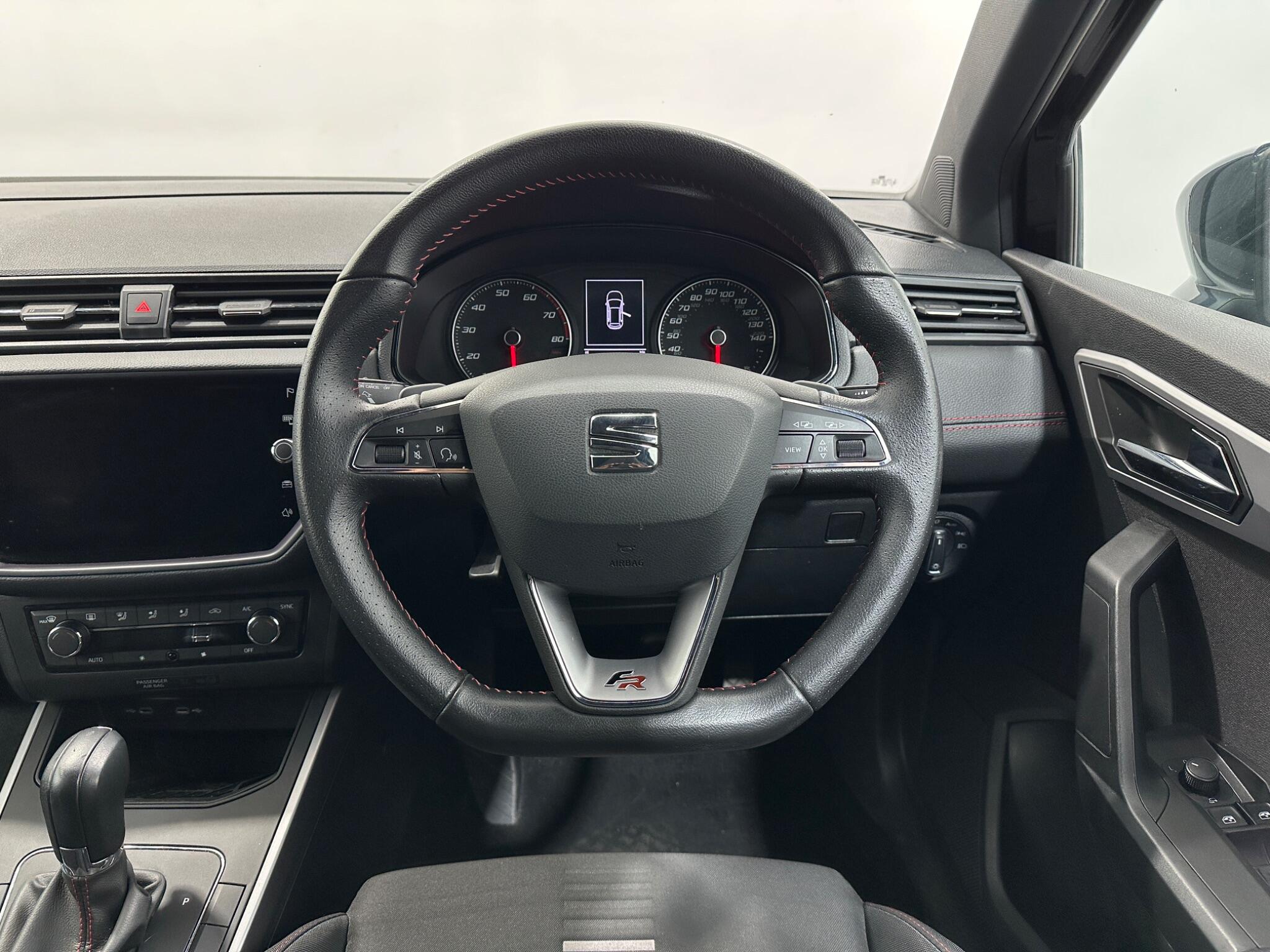 Seat Arona view 13