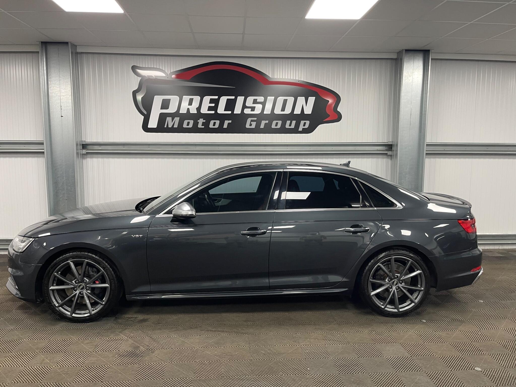 Audi S4 view 15
