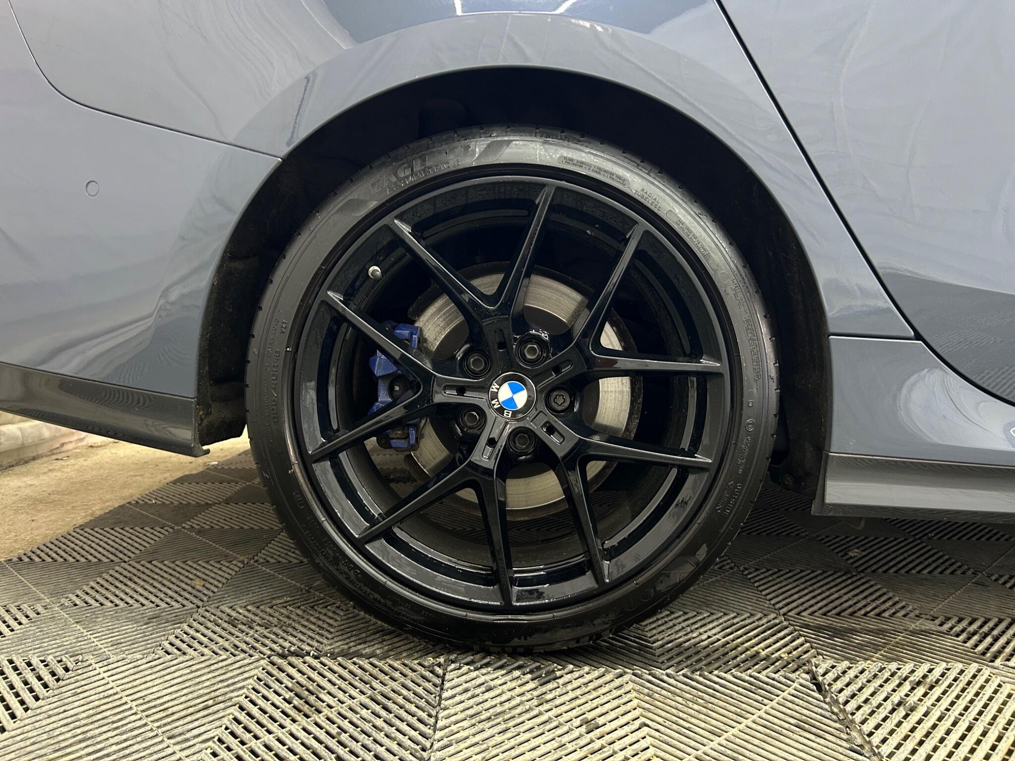 BMW 2 Series view 35