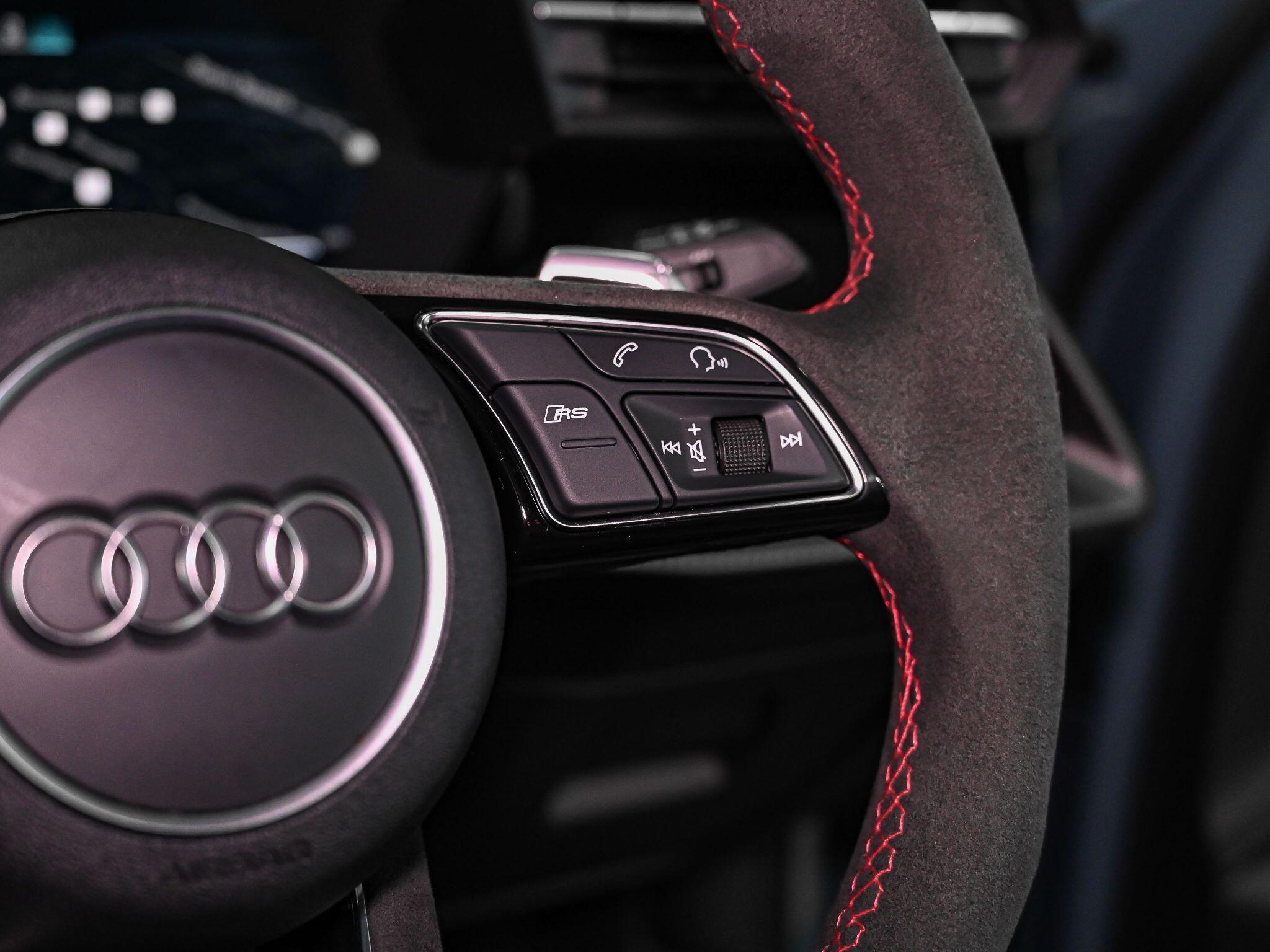 Audi RS3 view 11