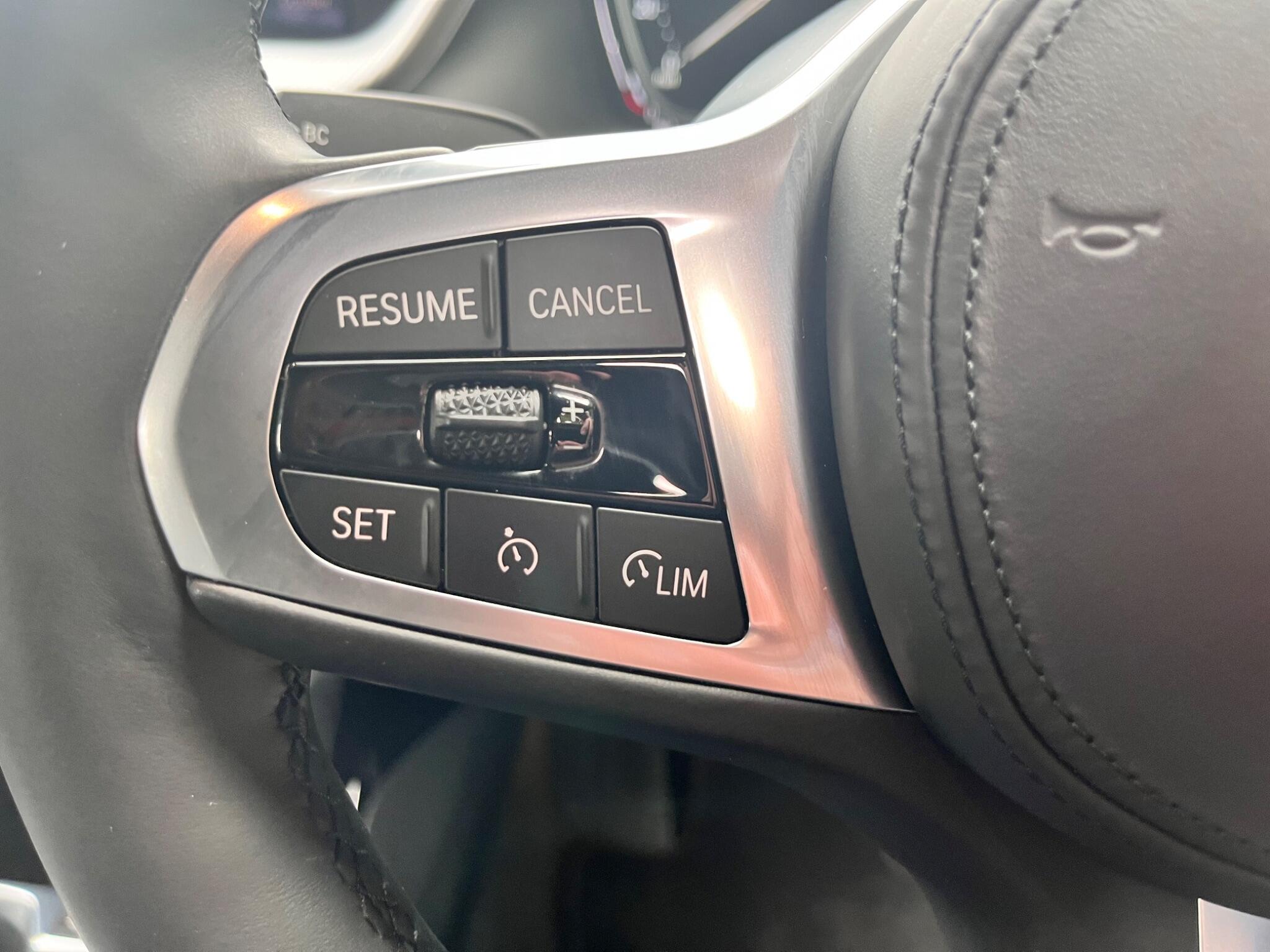 BMW 1 Series view 26