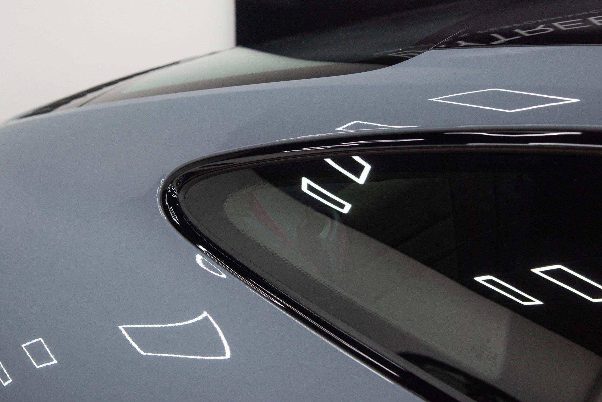 Porsche 911 view 20
