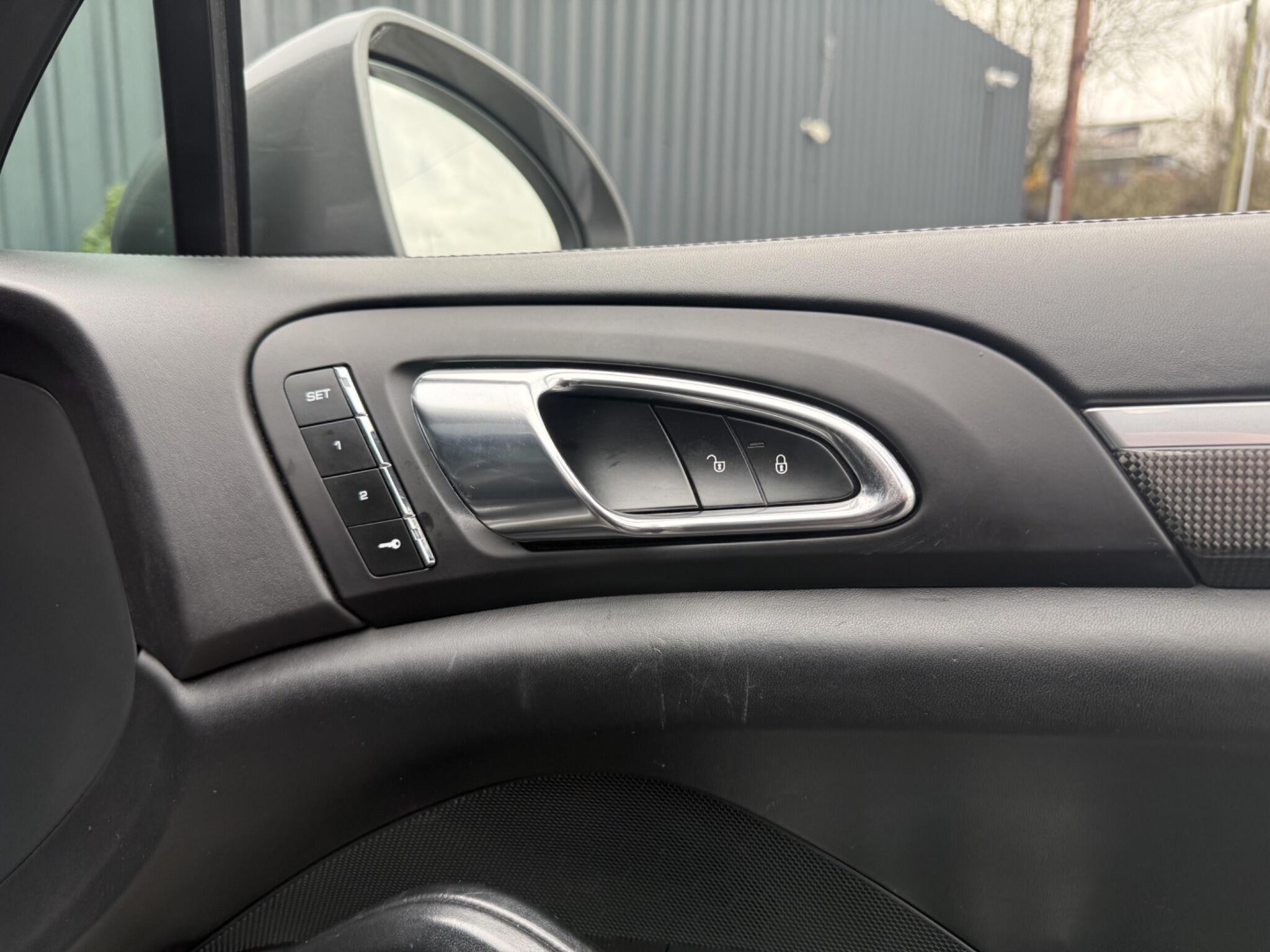 Porsche Cayenne view 28