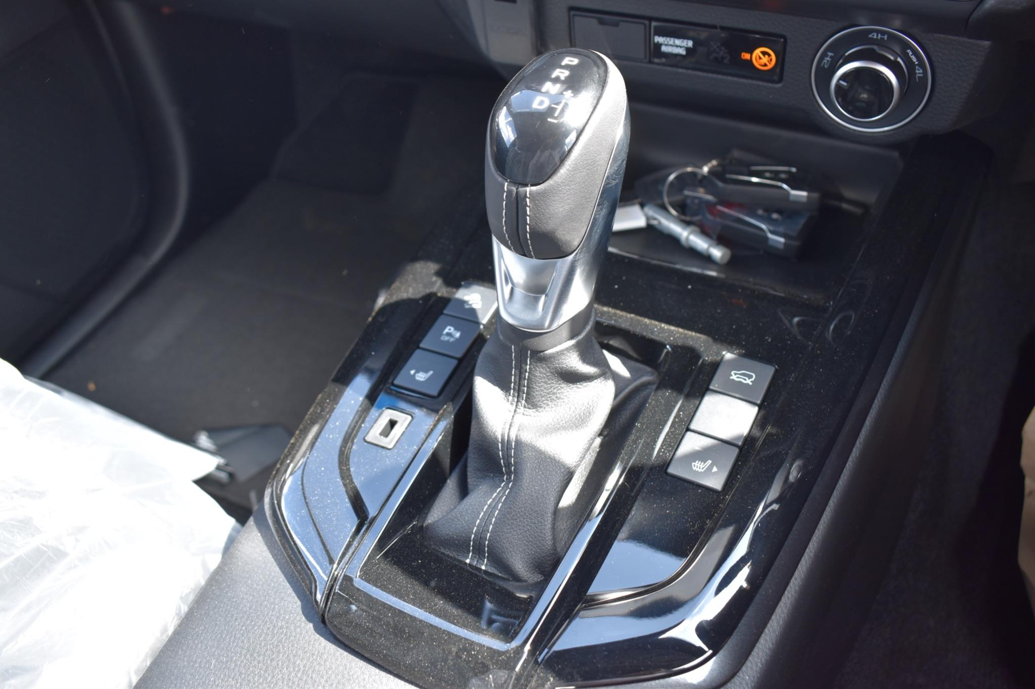 D-Max - 1.9 TD V-Cross Auto 4WD Euro 6 (s/s) 4dr - Image 20