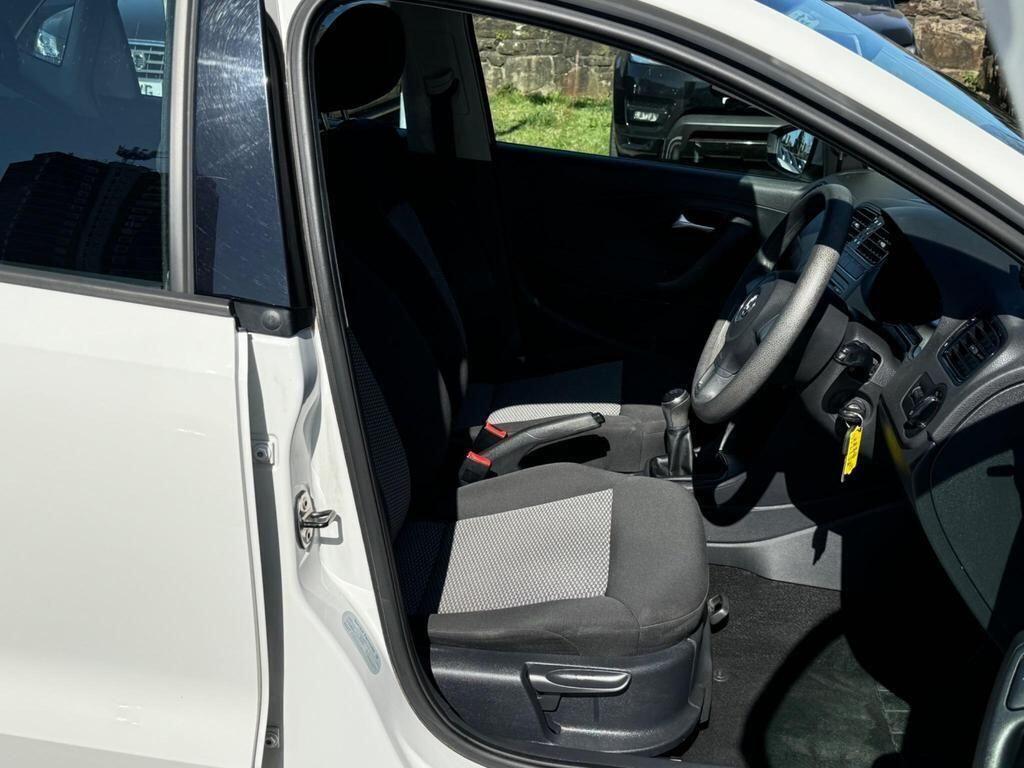 Volkswagen Polo view 14