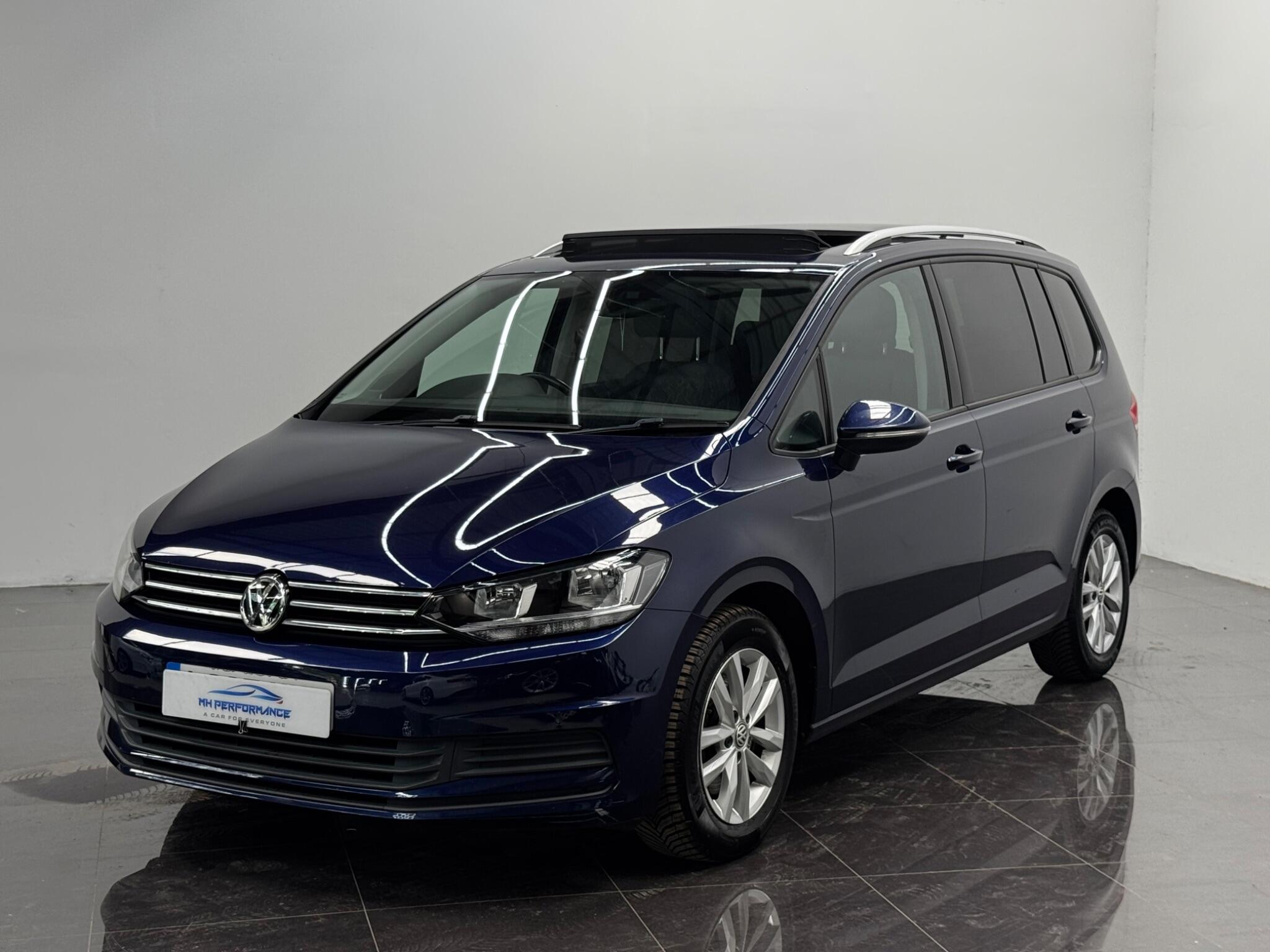 Volkswagen Touran view 74