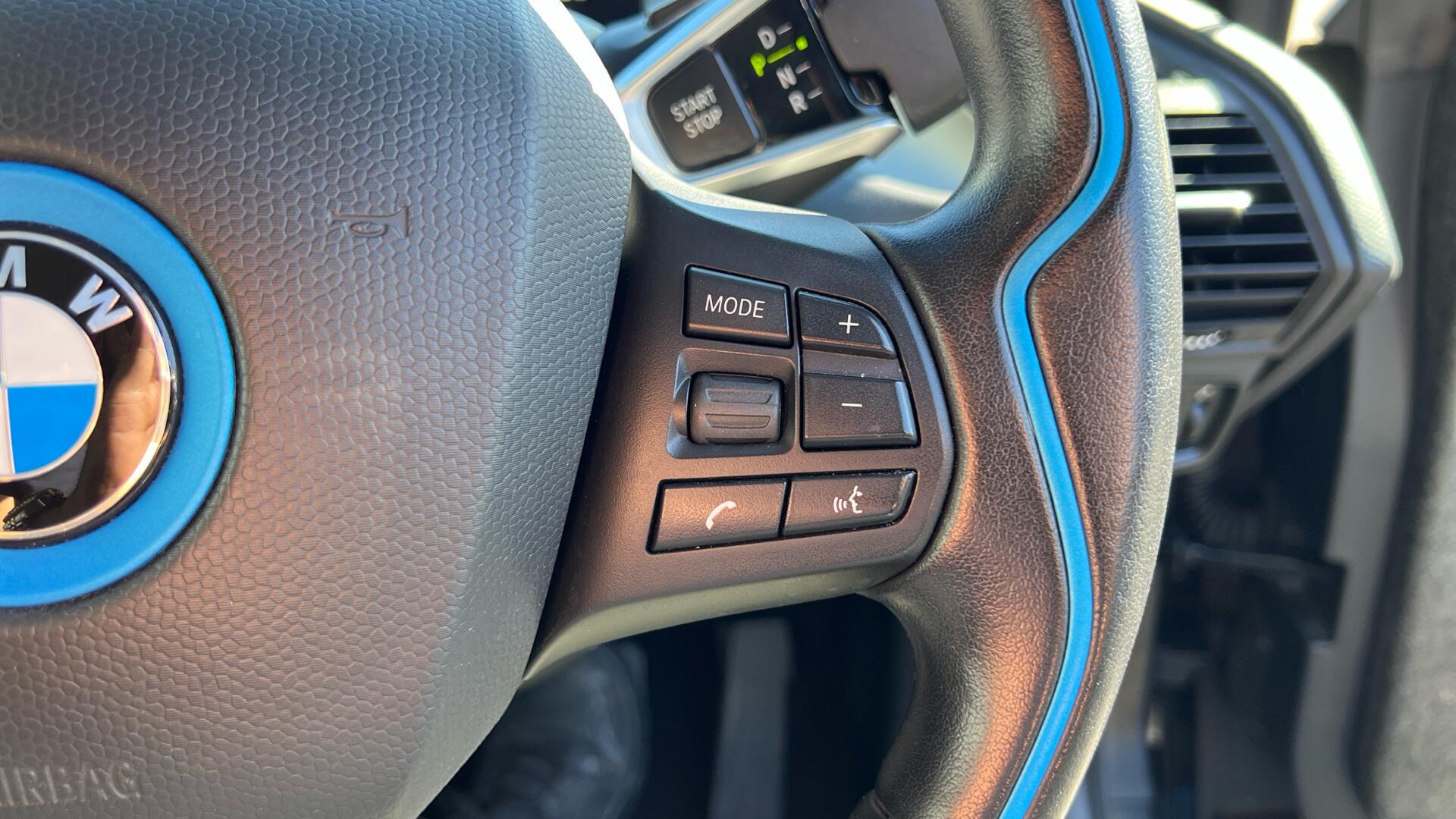 BMW i3 view 18