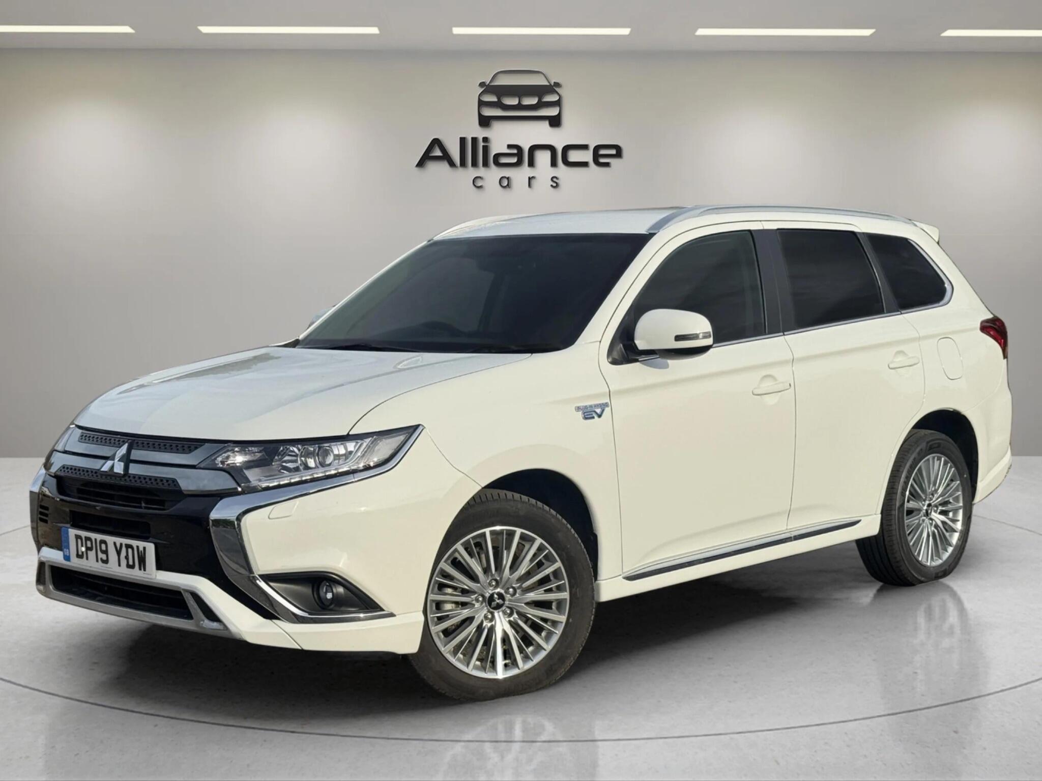 Mitsubishi Outlander view 75