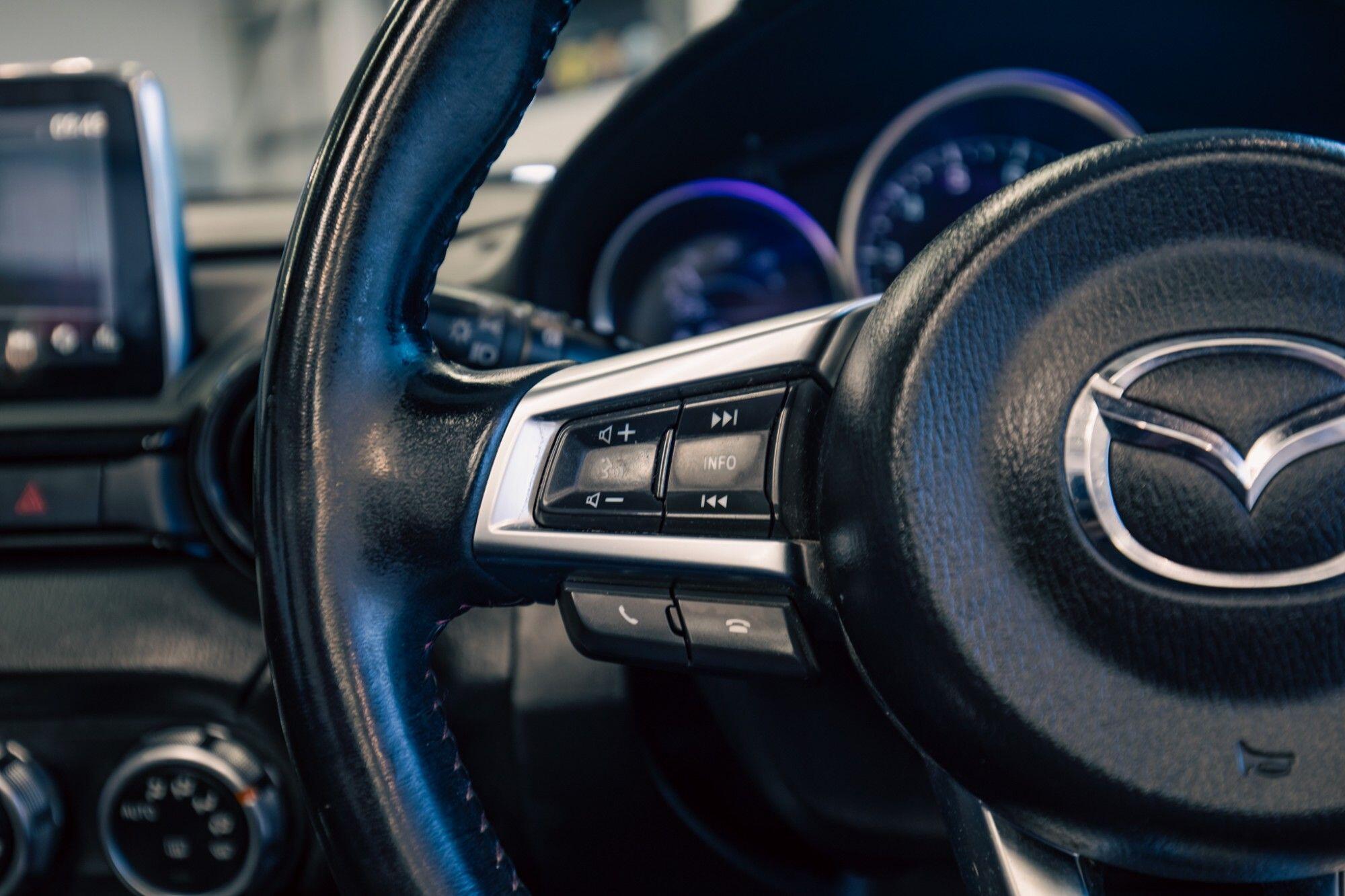 Mazda MX-5 view 9