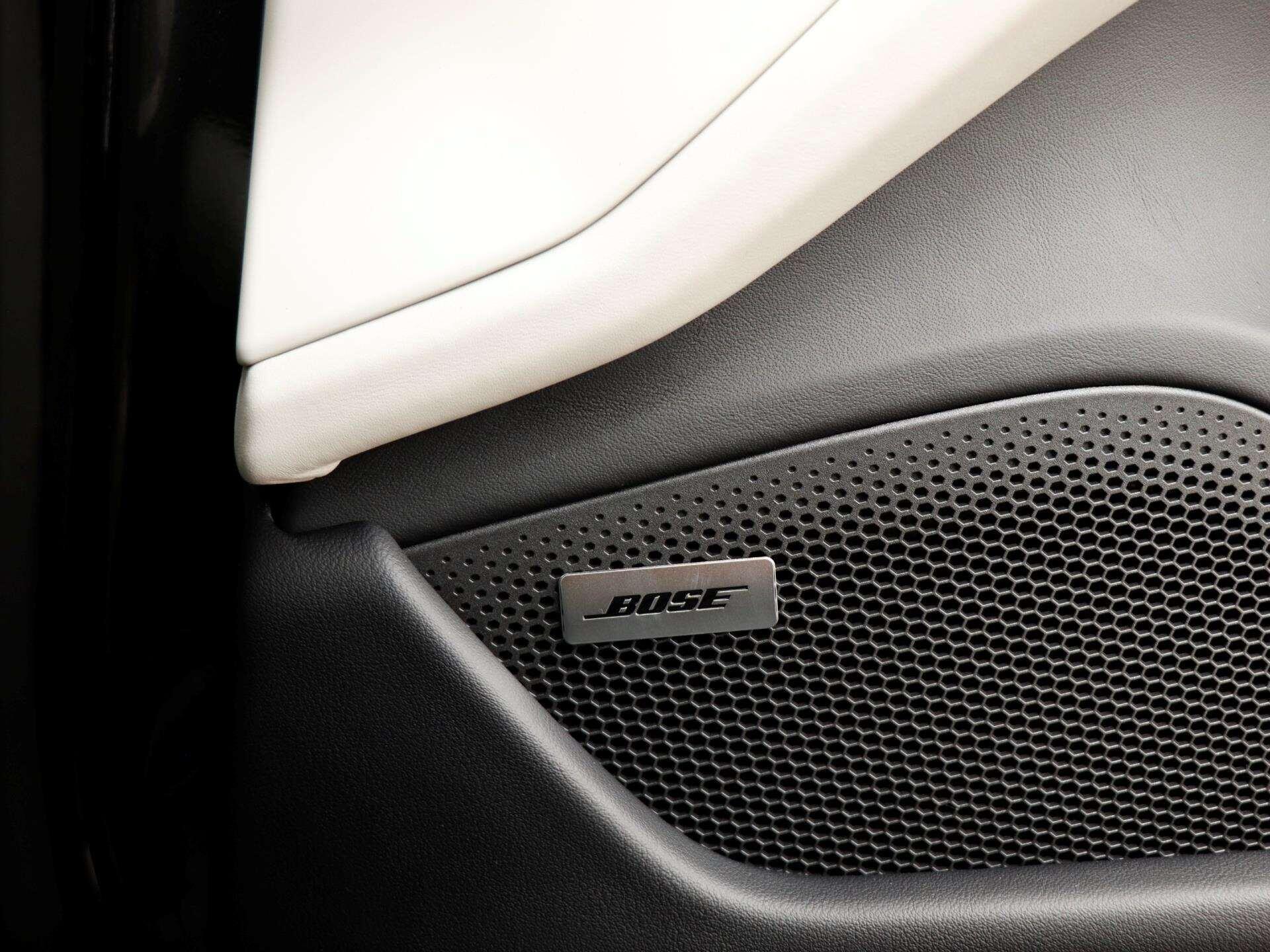 Porsche Taycan view 23