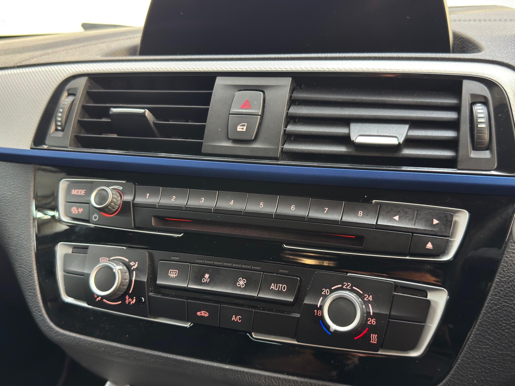 BMW 1 Series view 17
