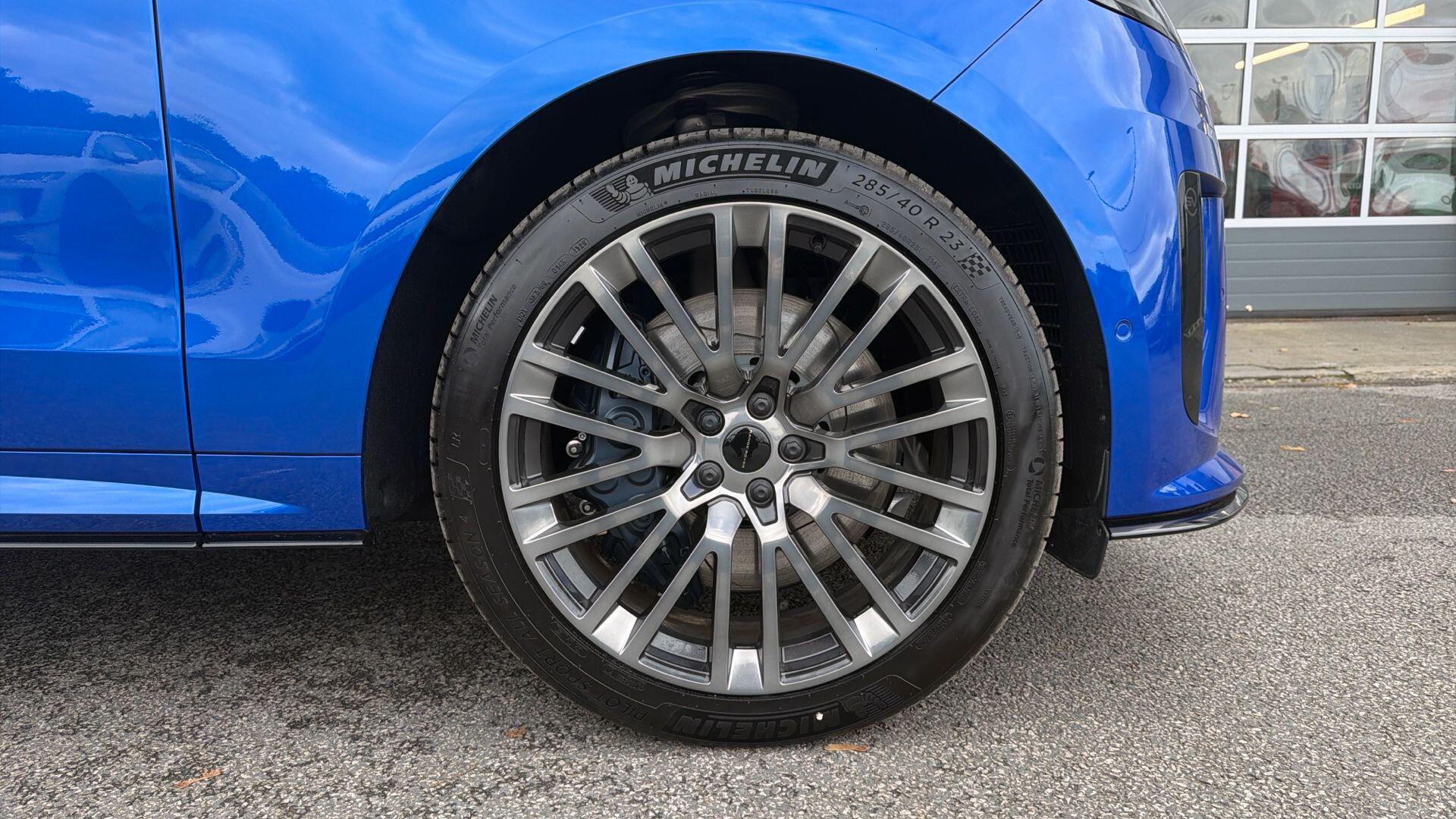 Land Rover Range Rover Sport view 17