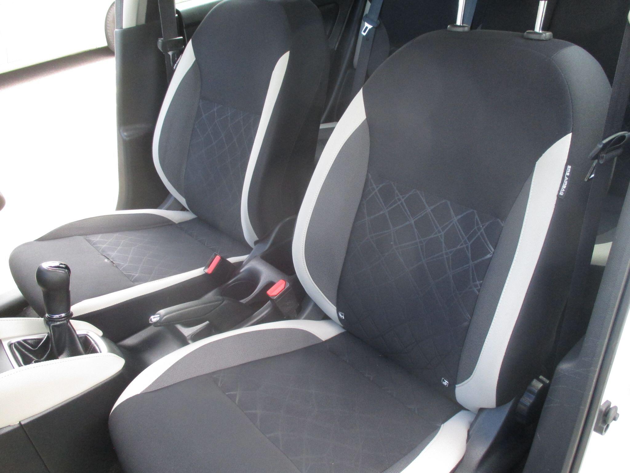 Nissan Micra view 34