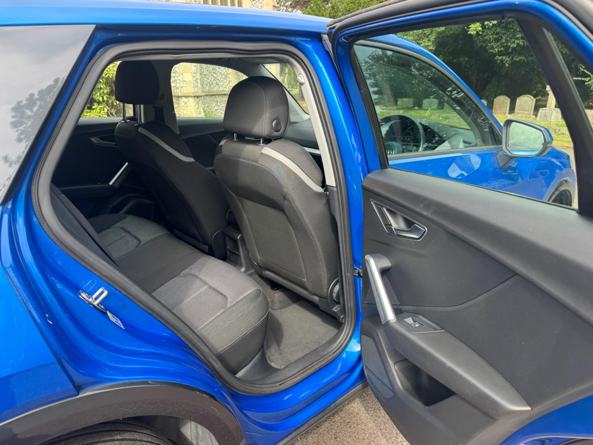 Audi Q2 view 37