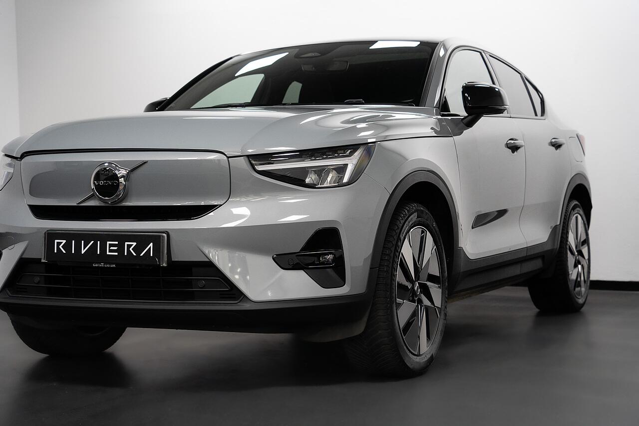 Volvo C40 view 34