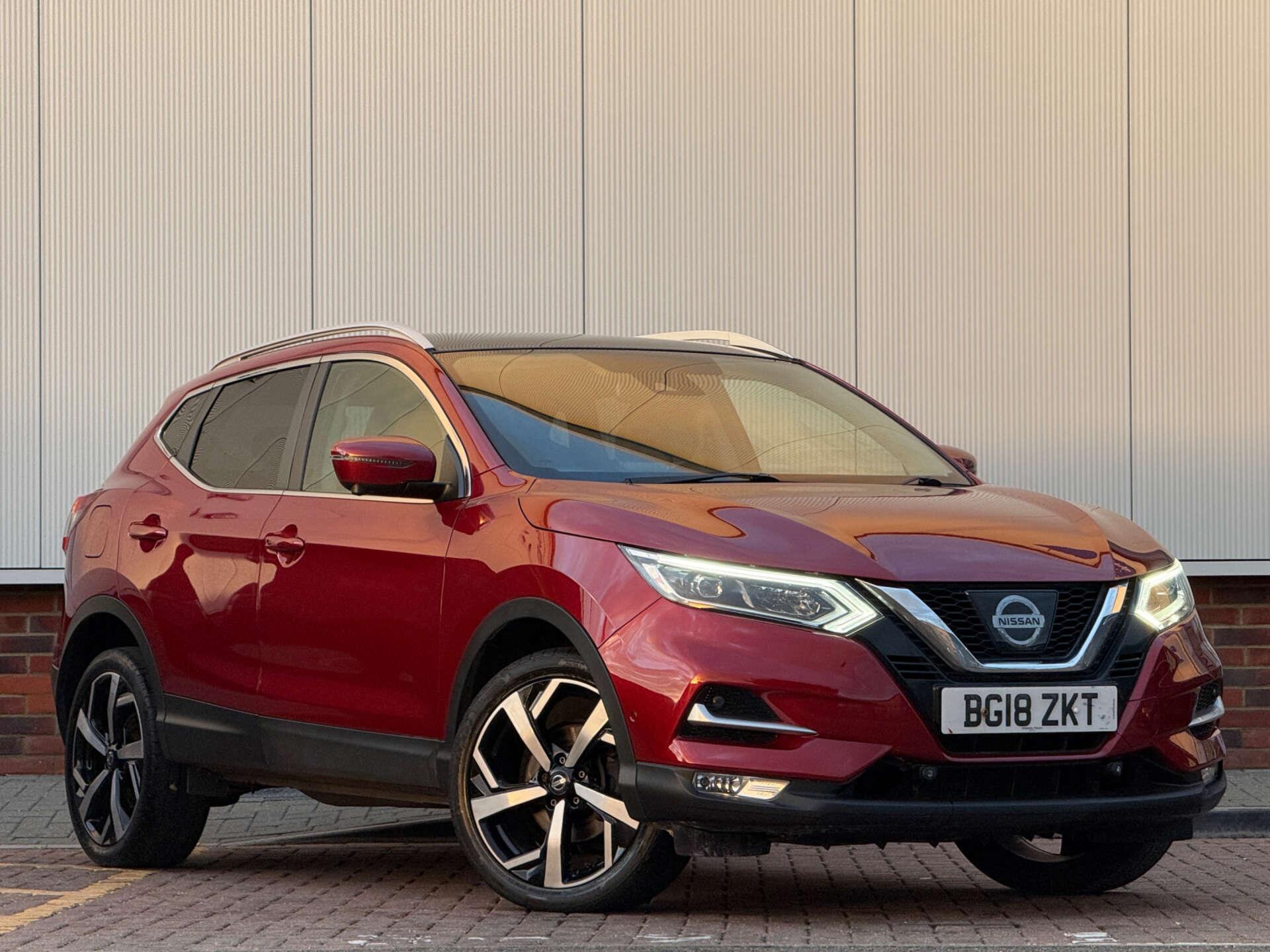 2018 Nissan Qashqai in Red for sale
