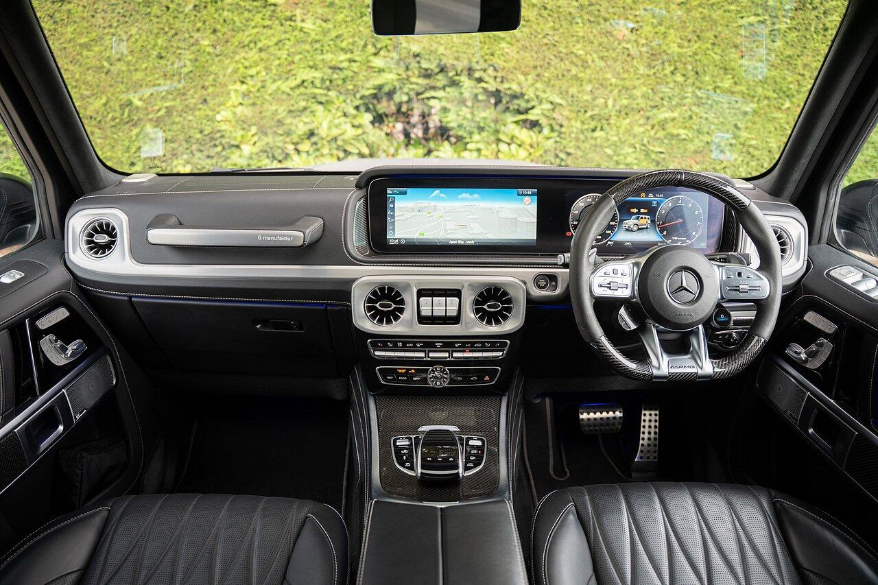 Mercedes-Benz G-Class view 4
