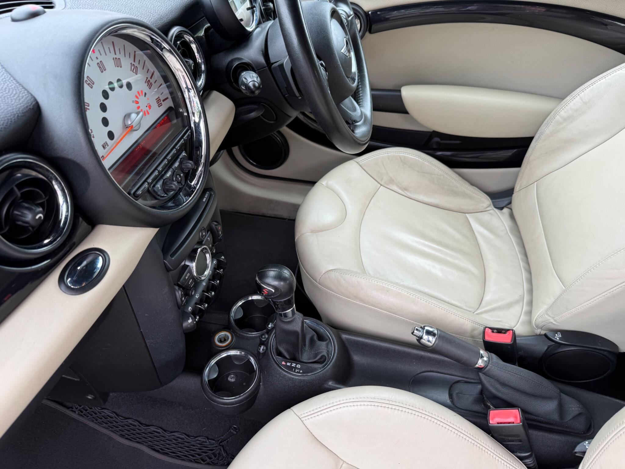 Mini Hatch view 35