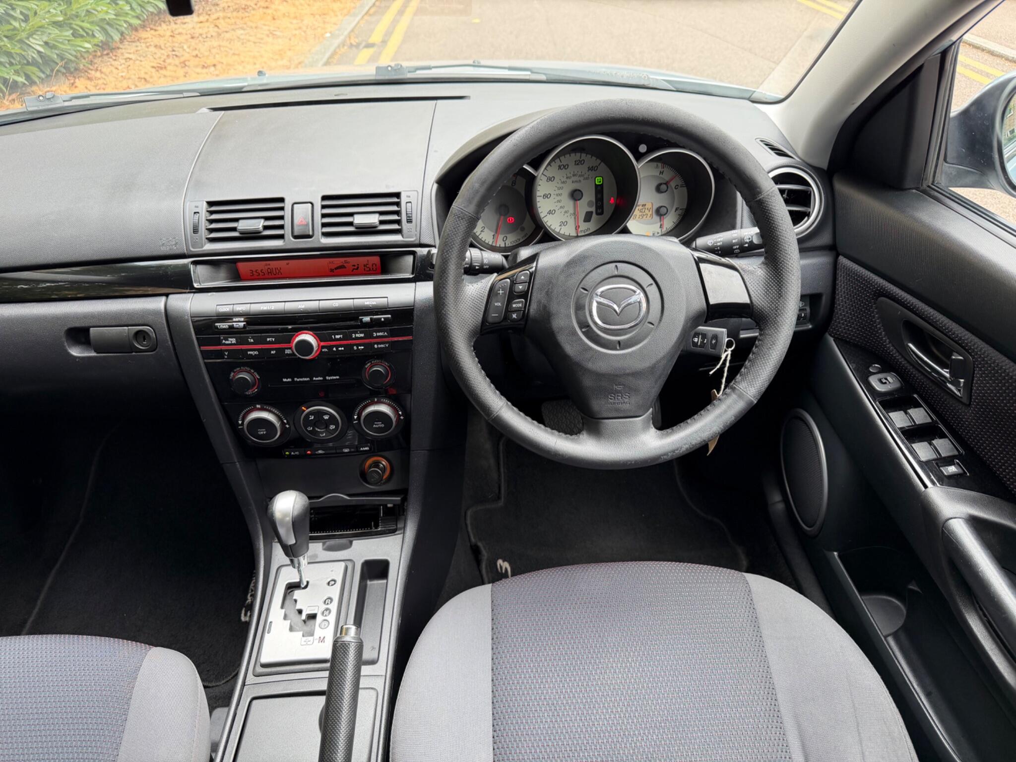 Mazda Mazda3 view 13