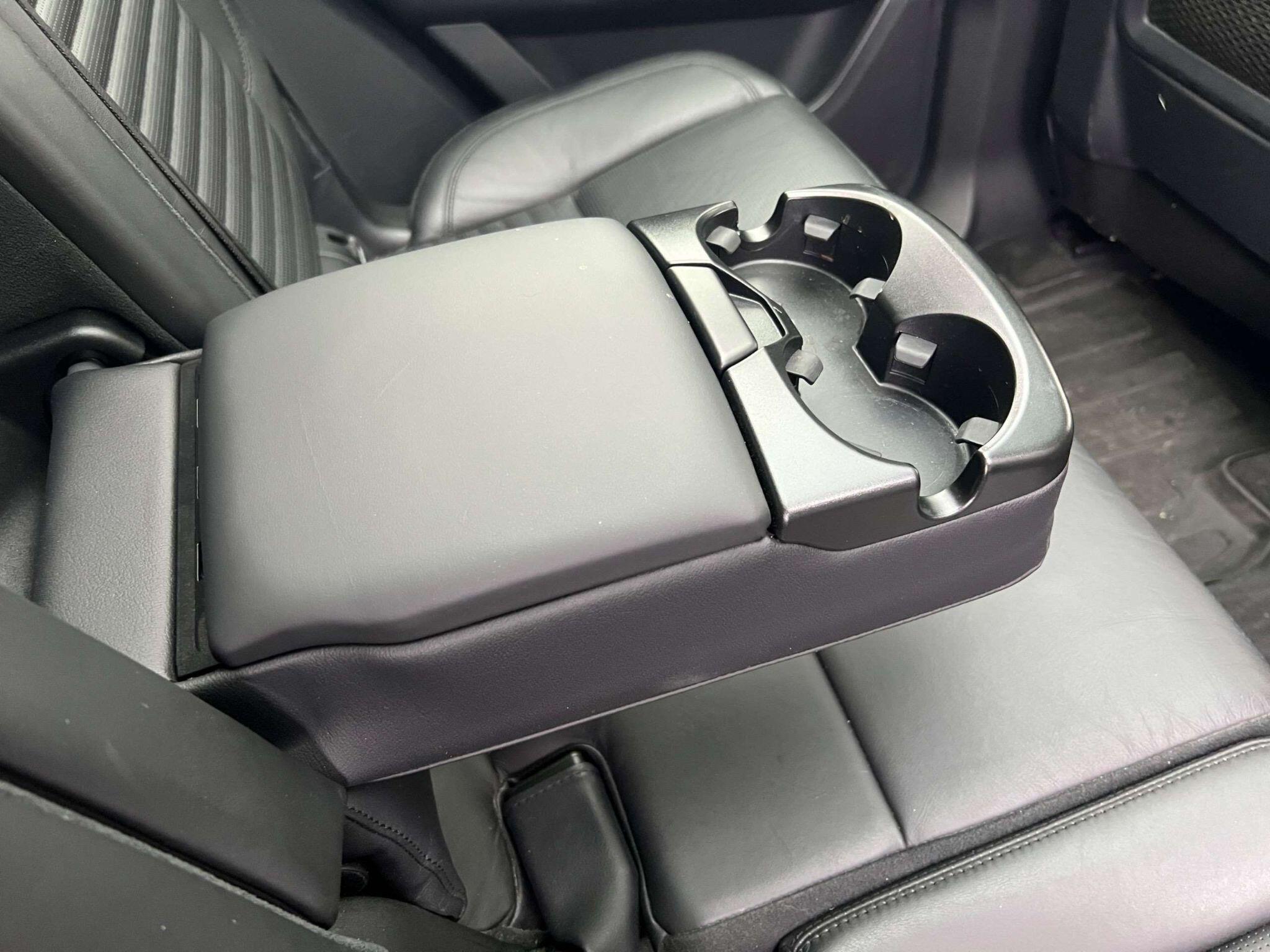 Land Rover Discovery Sport view 49