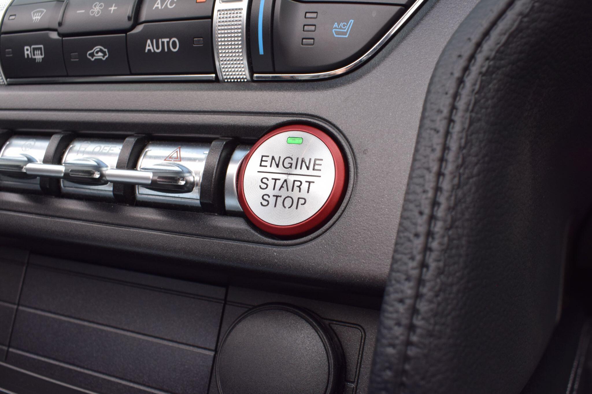 Ford Mustang view 21