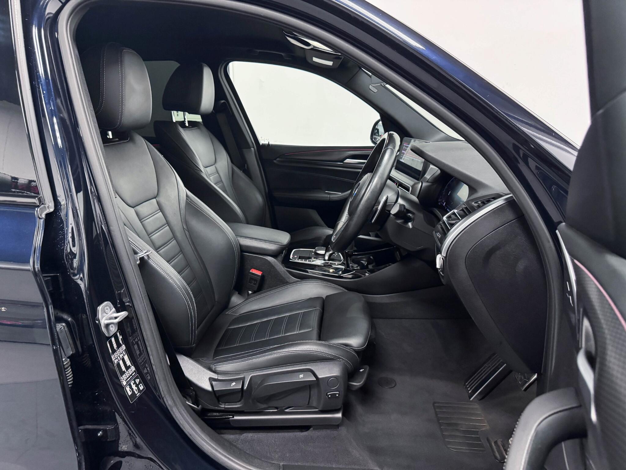 BMW X3 view 28