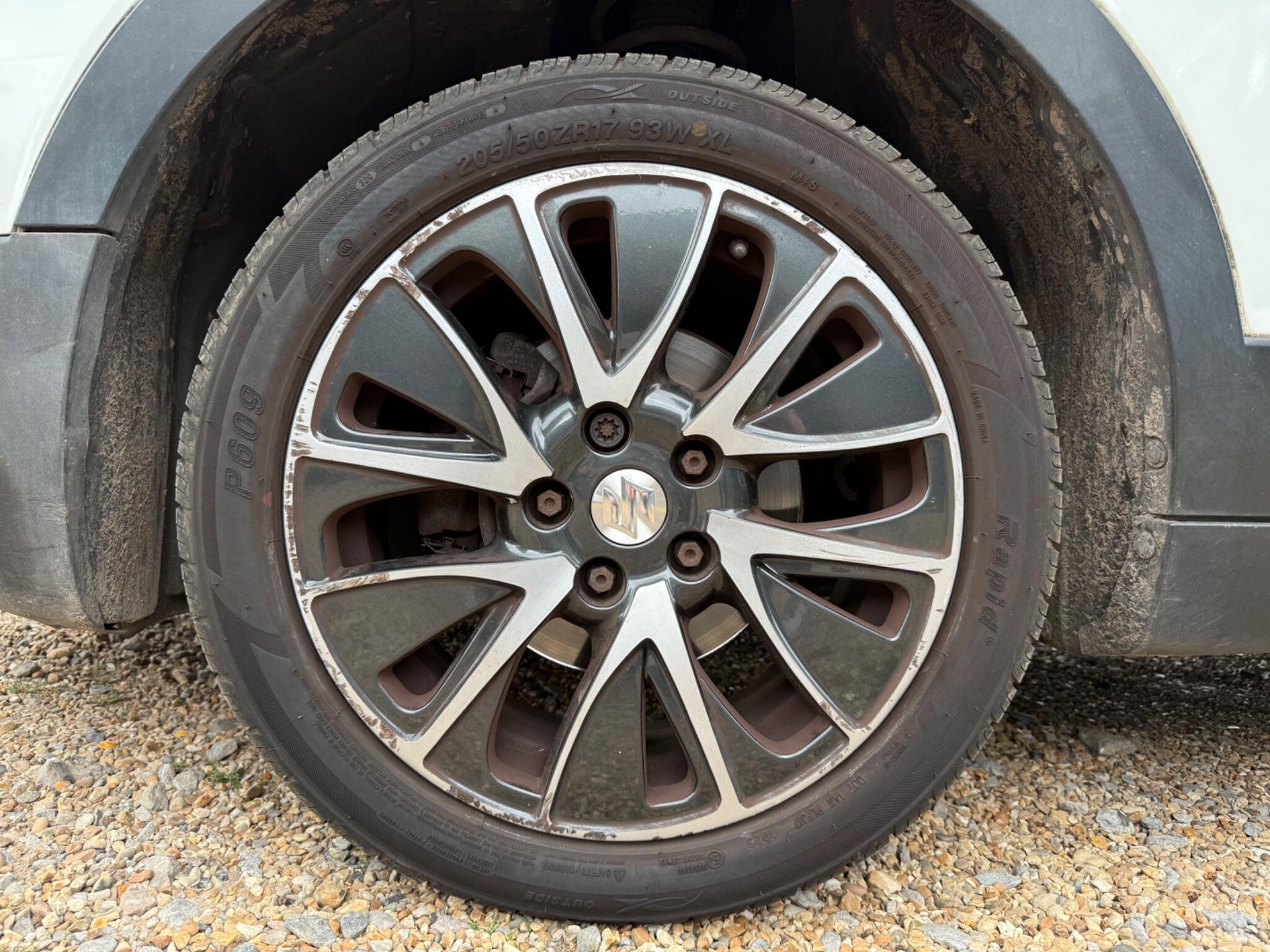 Suzuki SX4 S-Cross view 18