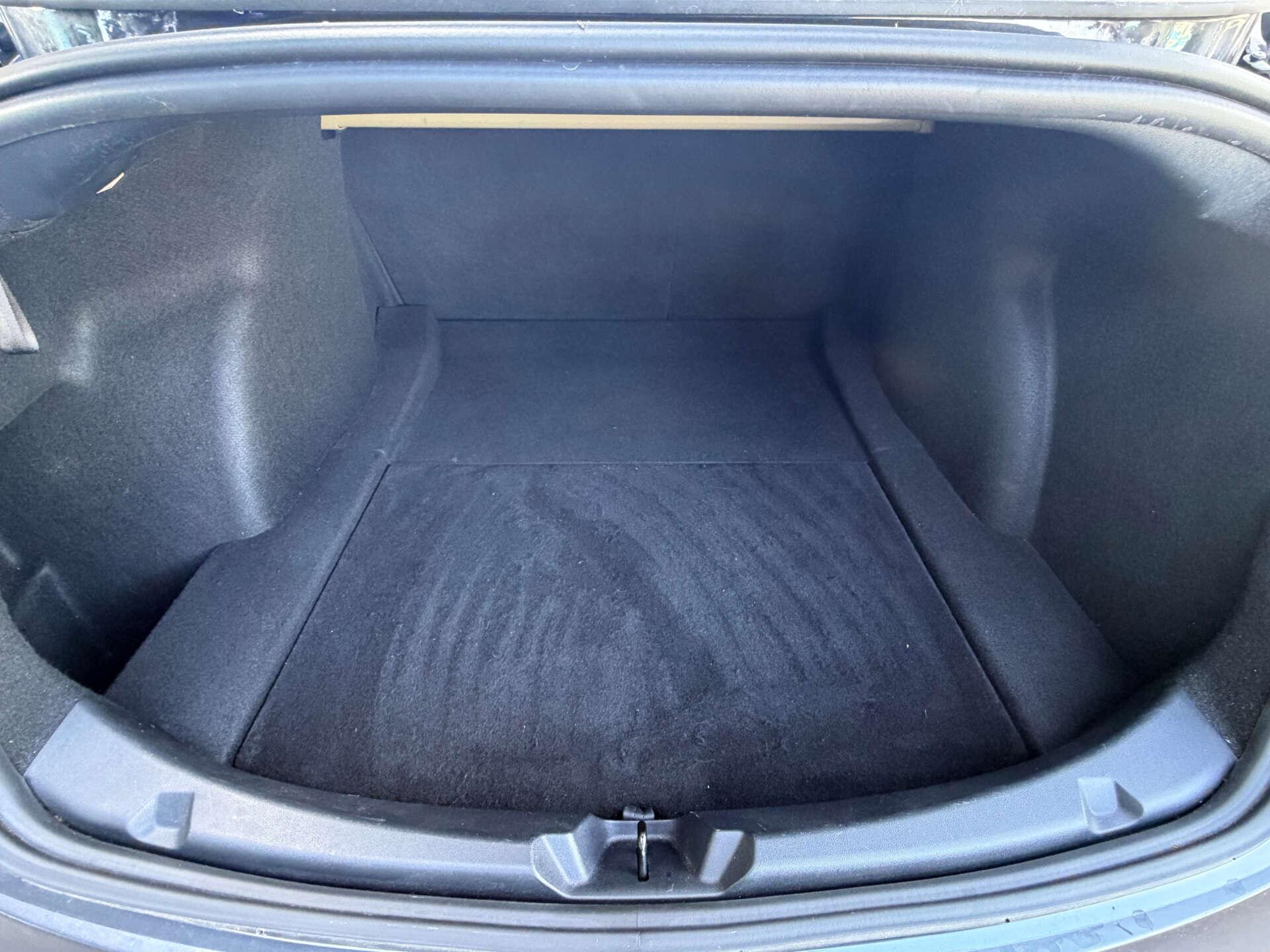 Tesla Model 3 view 25