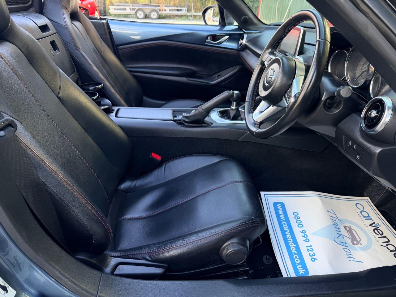 Mazda MX-5 view 16