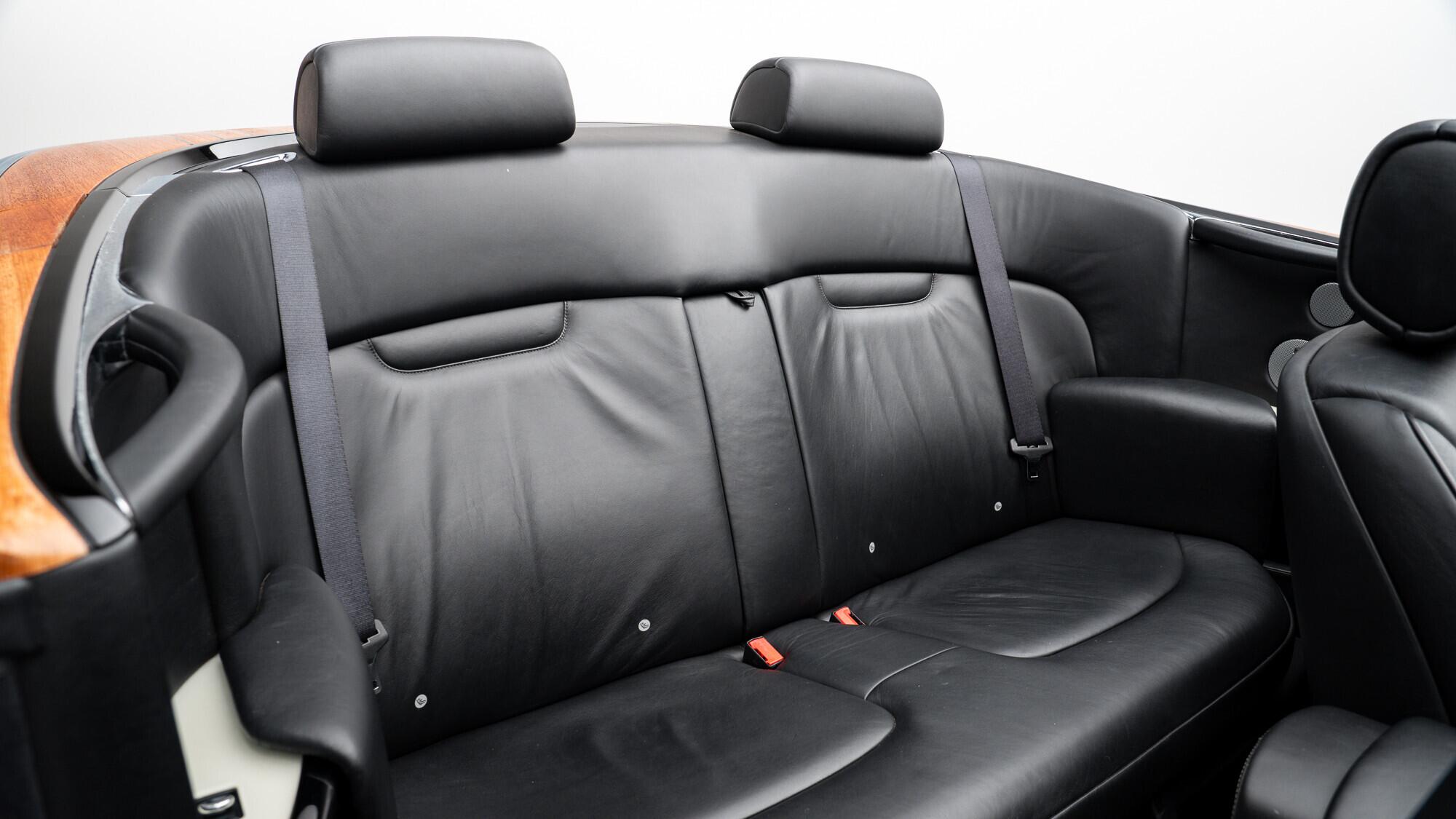 Rolls-Royce Phantom view 39