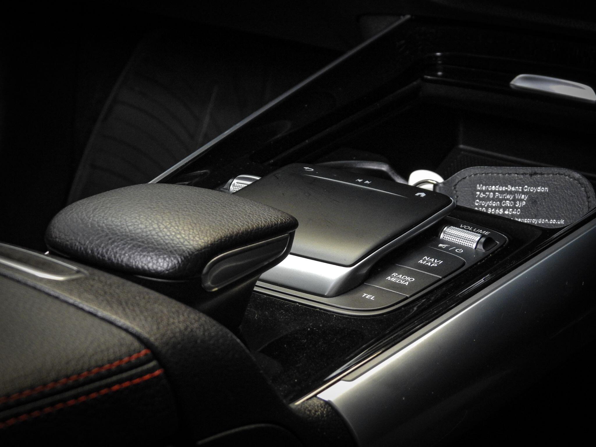 Mercedes-Benz Eqa view 29